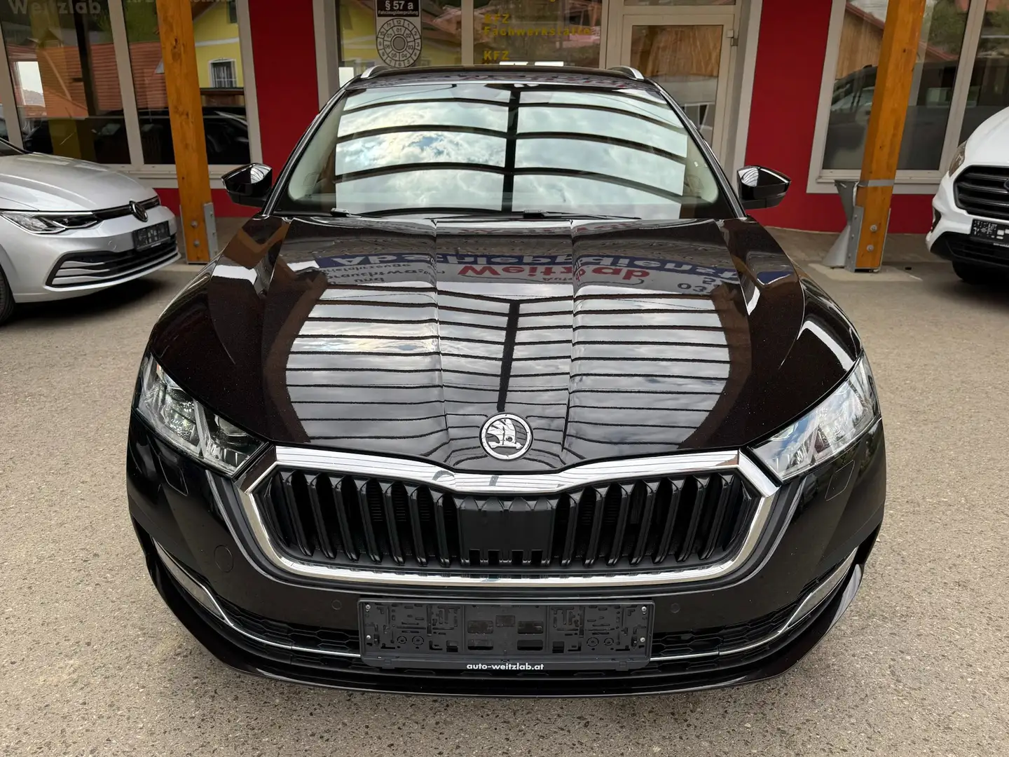 Skoda Octavia Combi DSG 2,0 TDI Style Schwarz - 2