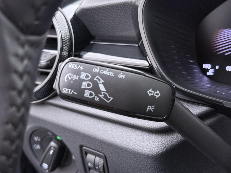 Skoda Fabia 1.0 TSI Essence | Airco | Parkeerhulp | LED | Elek — photo 9