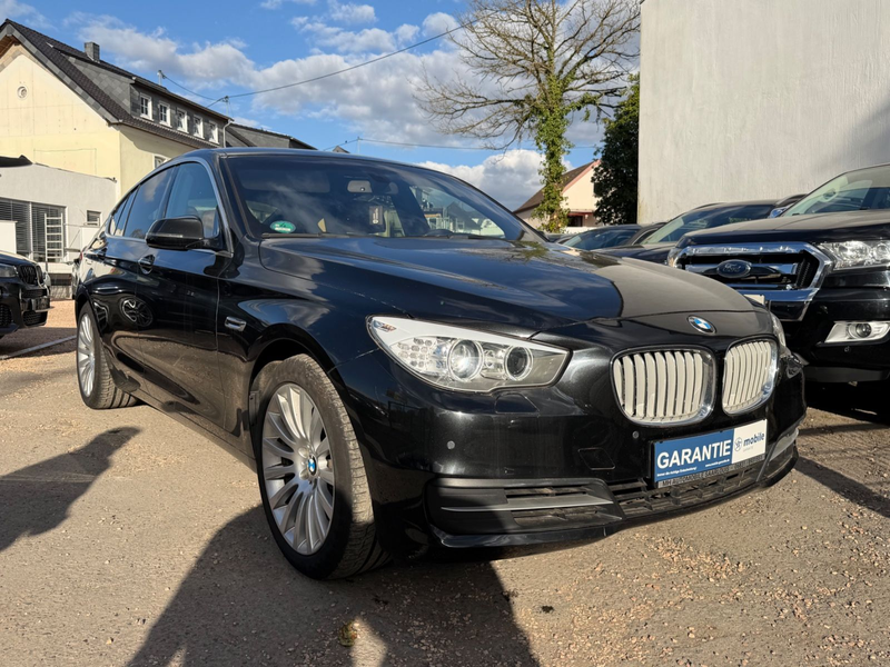 BMW 550 xDrive — photo 8