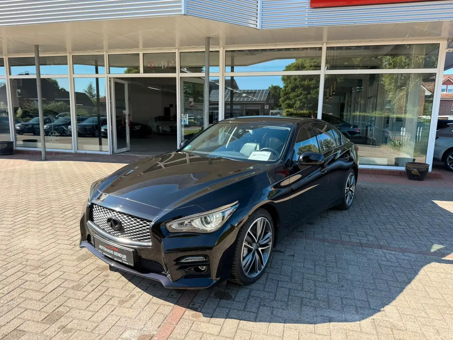 Infiniti Q50 Hybrid AWD Q50 Premium*KAMERA*LEDER*TOP Noir - 2