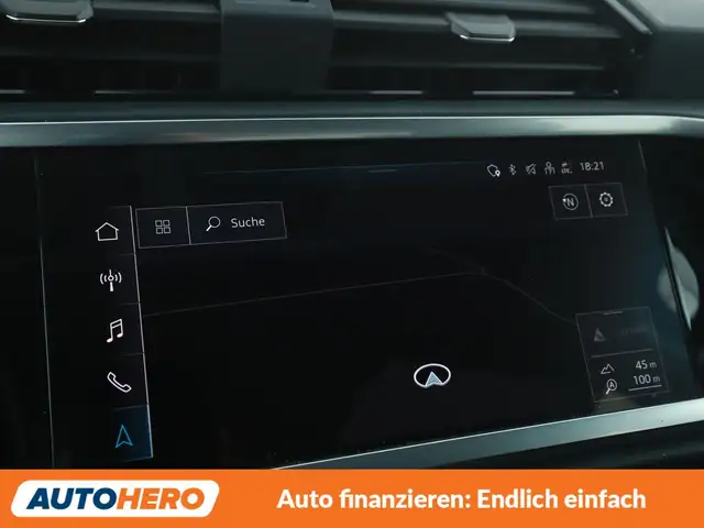 Audi Q3 view 21