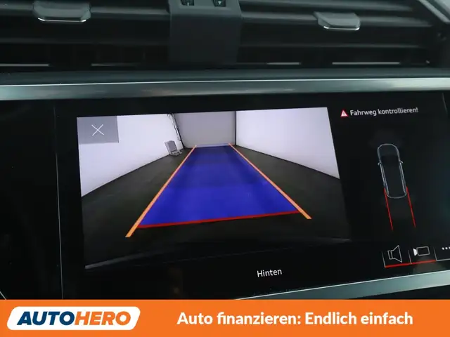 Audi Q3 view 22