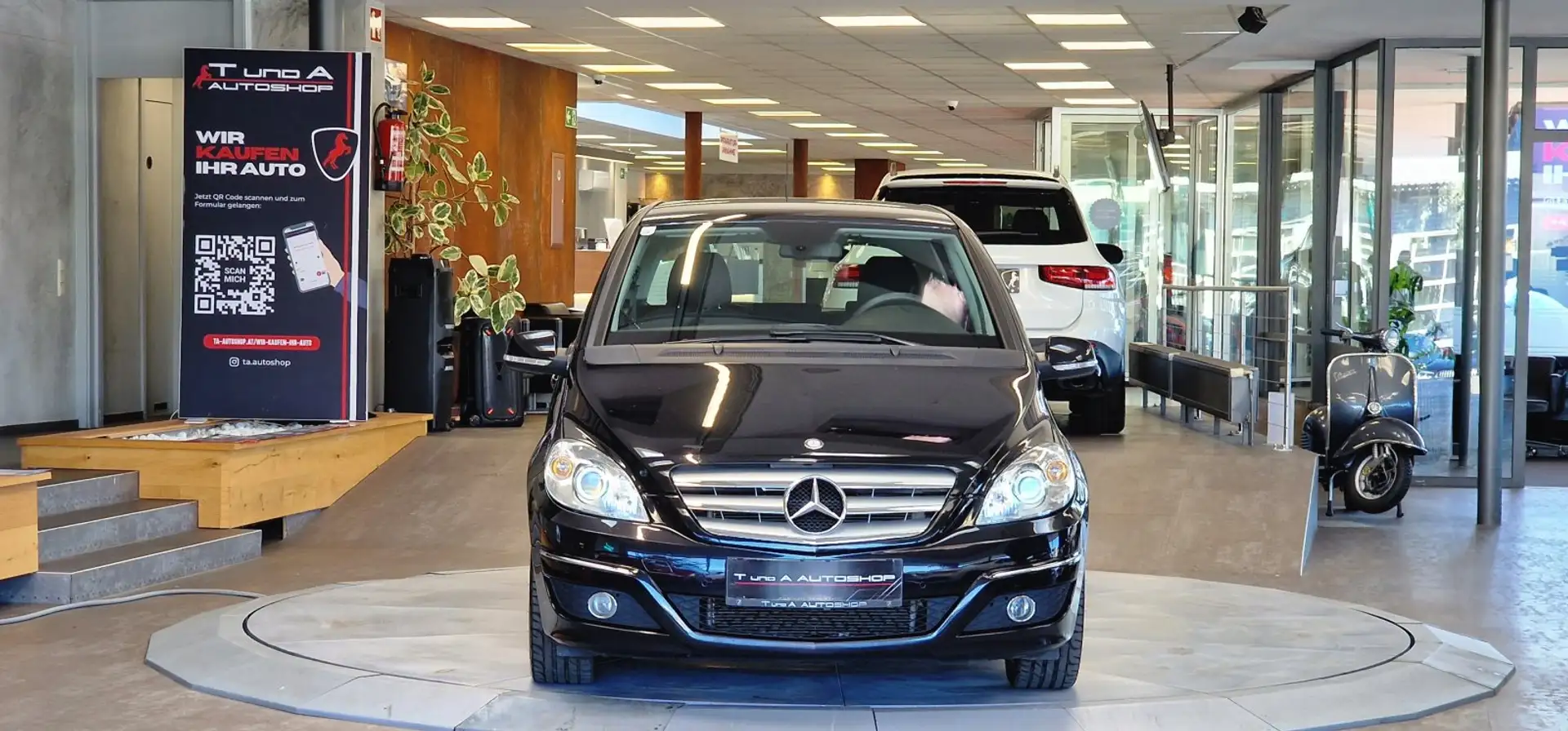 Mercedes-Benz B 180 *Sportsitze*17Zoll*PDC* Schwarz - 2