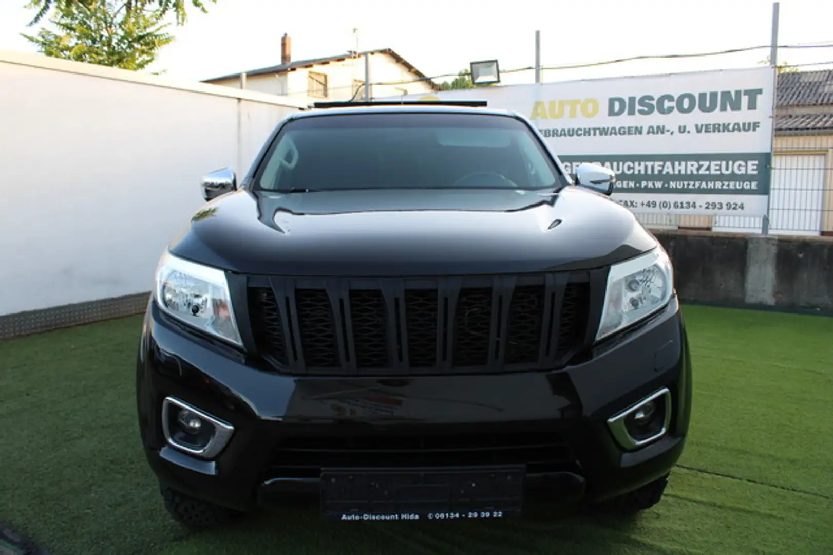 Nissan Navara NP300 Acenta King Cab 4x4 Hardtop*AHK*STZH* Negru - 2