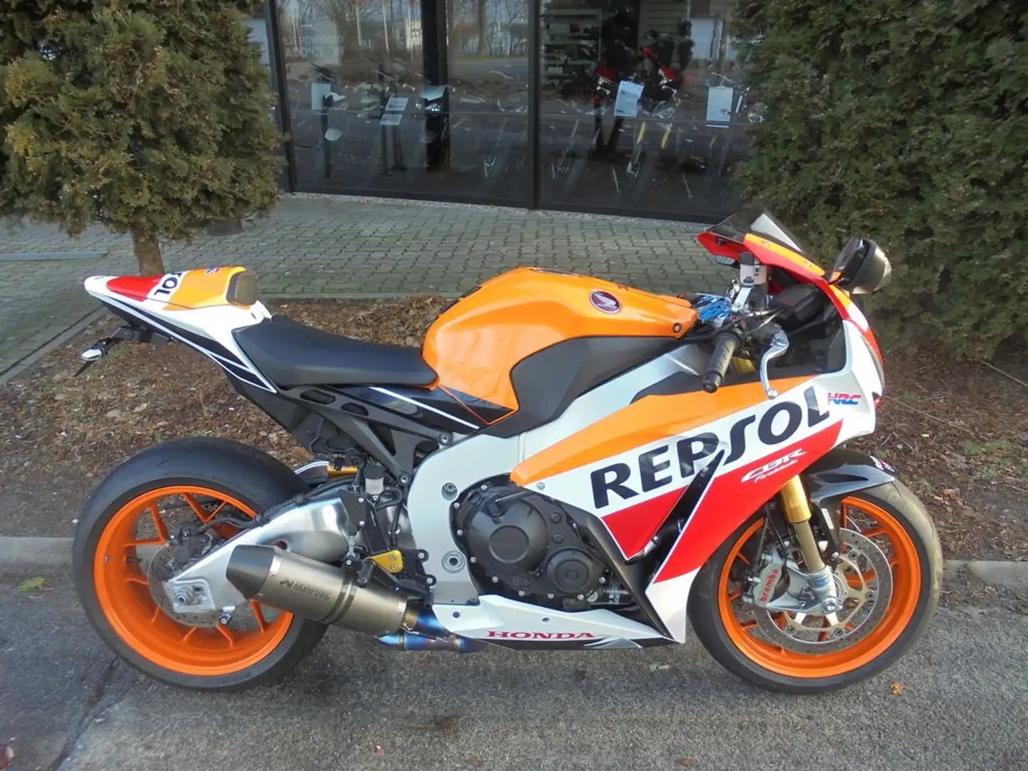 Honda CBR 1000 RR SP REPSOL Oranžová - 2