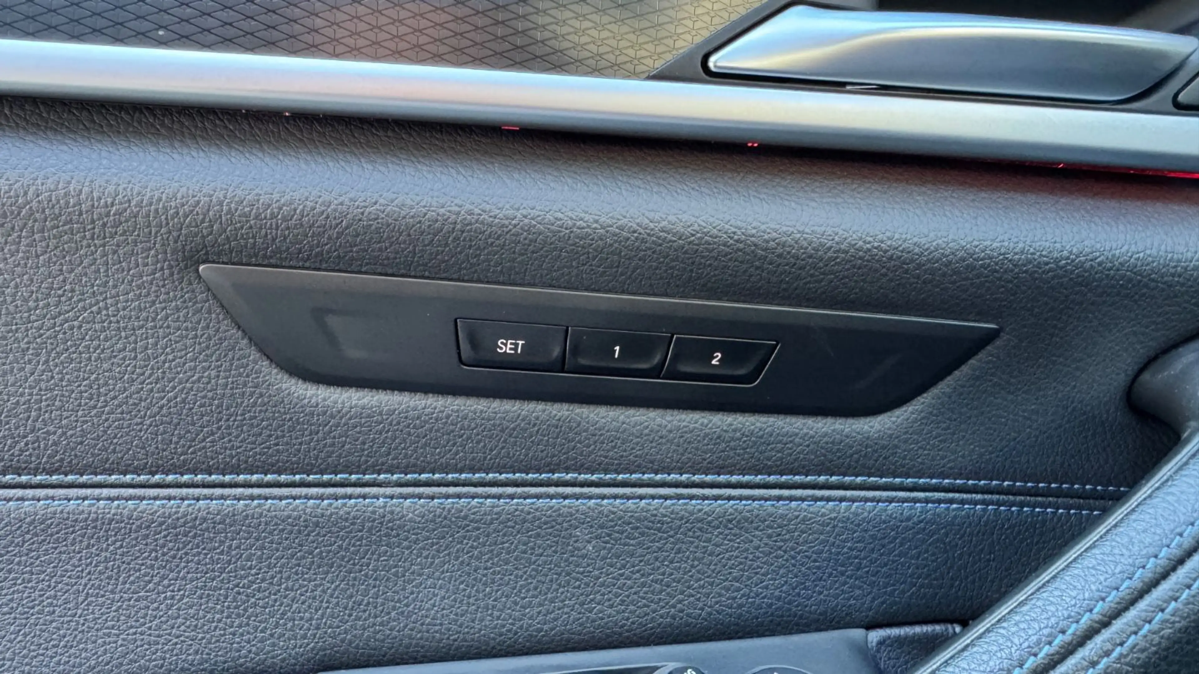 BMW 540 d xDrive M Sport*M-Sitze*Laser*Individual*20 — photo 29