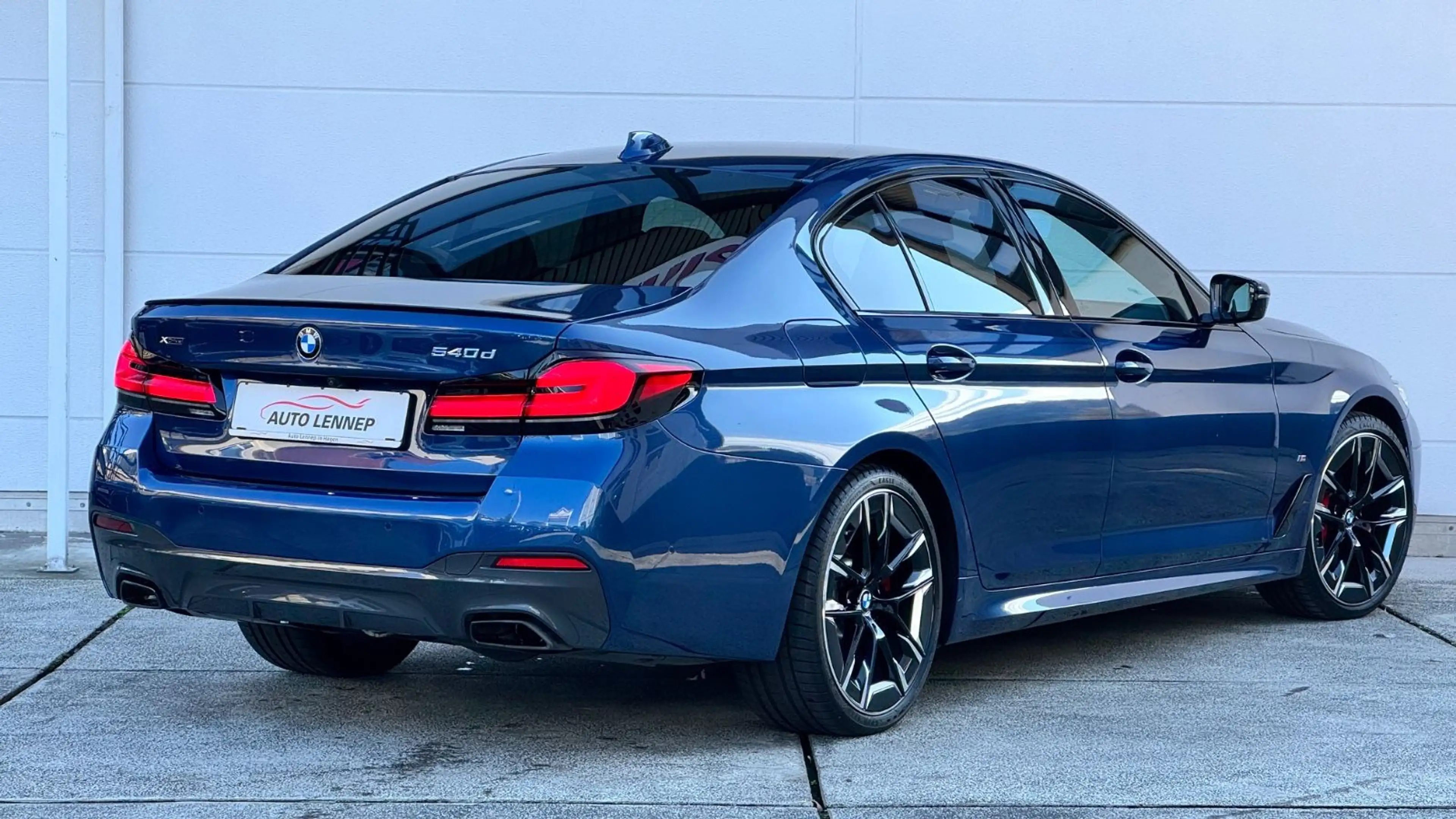BMW 540 d xDrive M Sport*M-Sitze*Laser*Individual*20 — photo 8