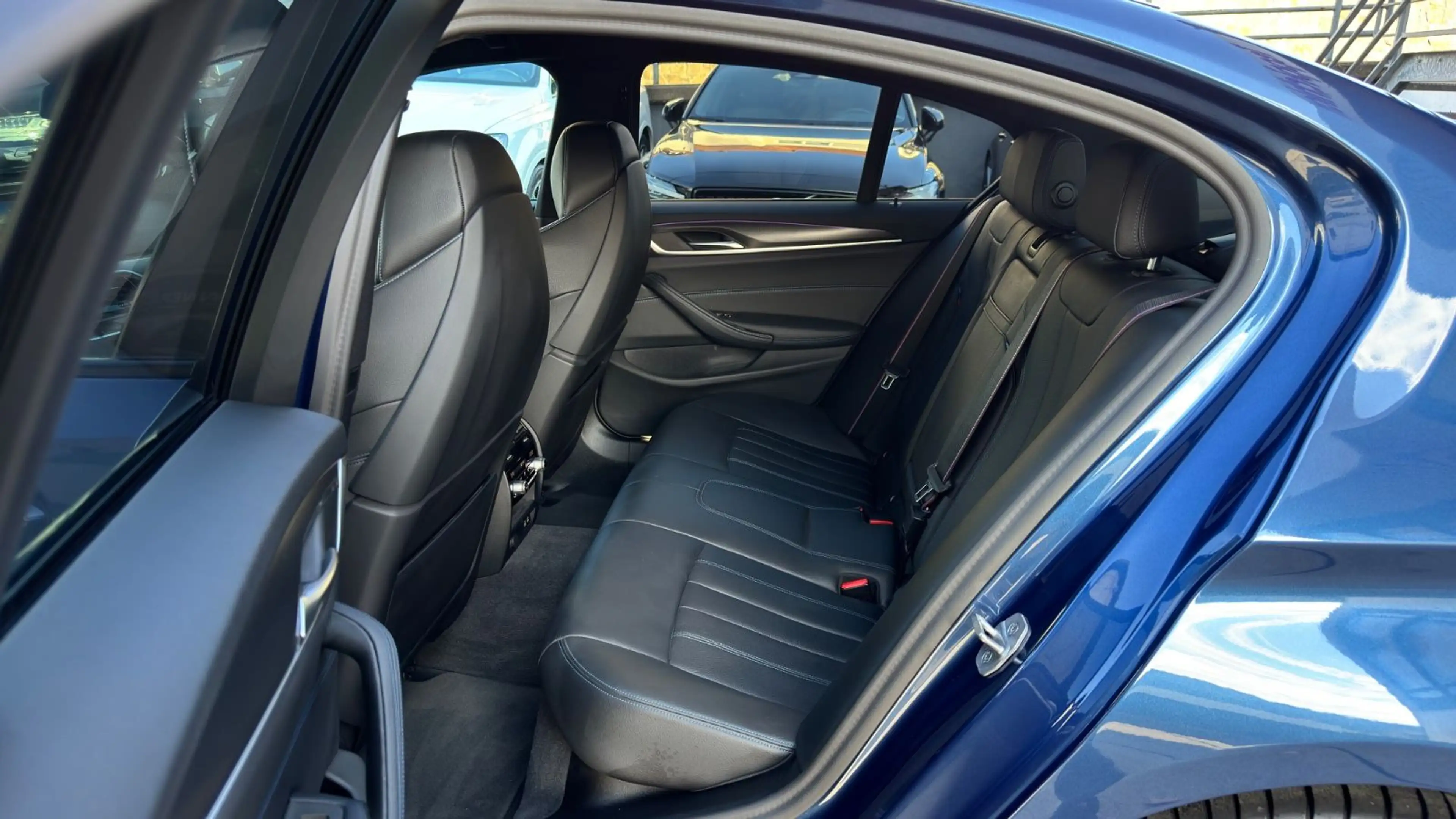 BMW 540 d xDrive M Sport*M-Sitze*Laser*Individual*20 — photo 32
