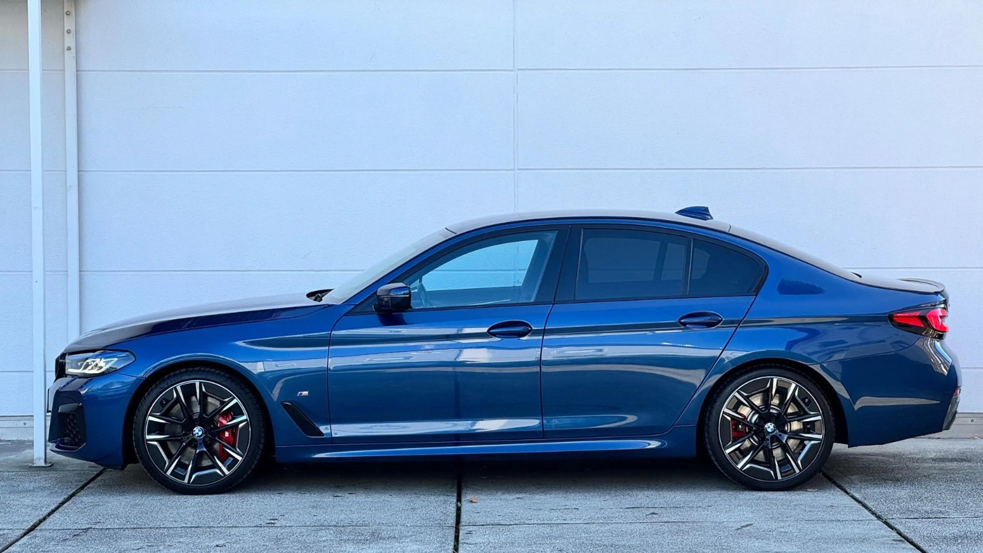 BMW 540 d xDrive M Sport*M-Sitze*Laser*Individual*20 — photo 6