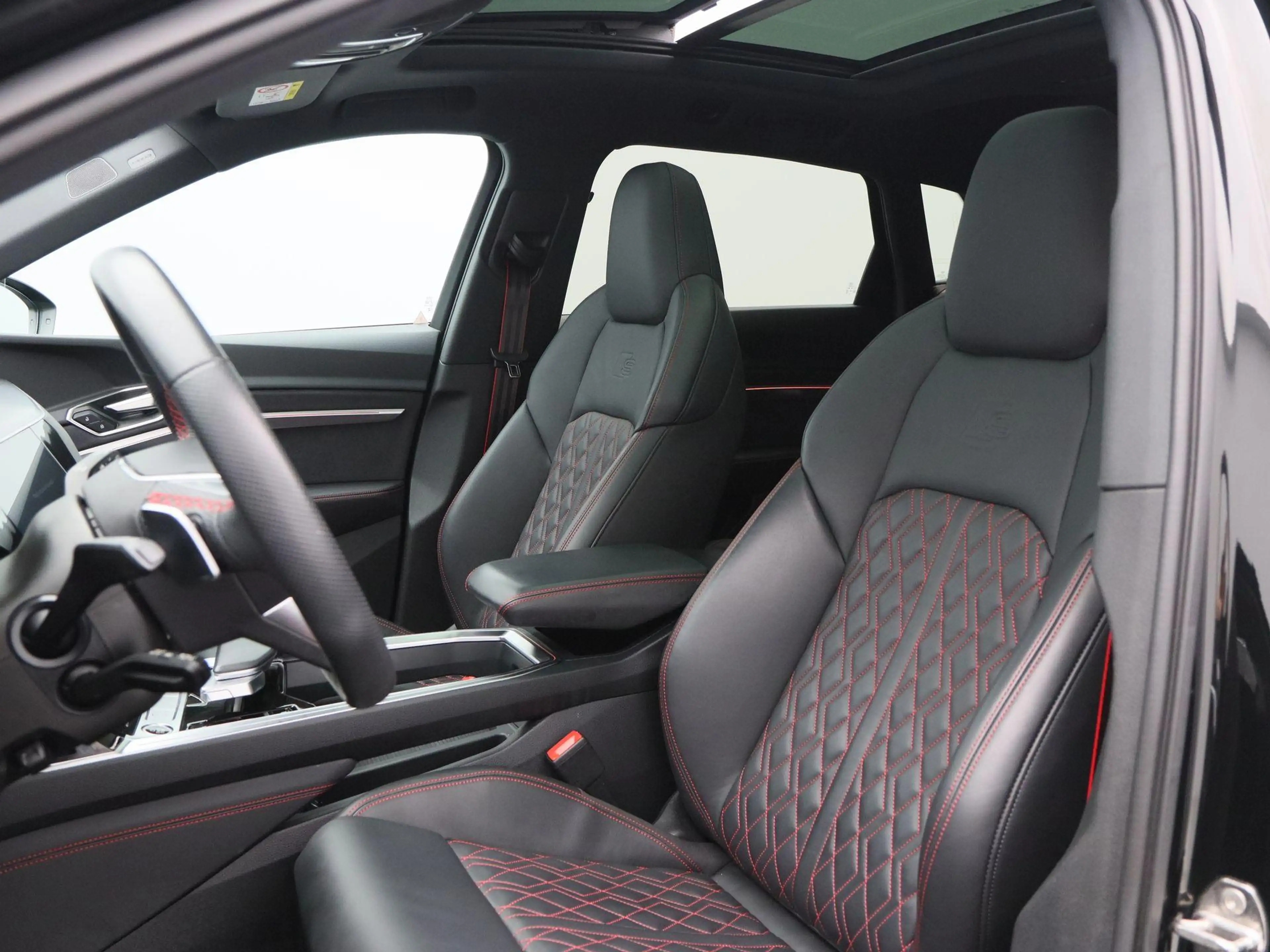 Audi Q8 e-tron 55 quattro S Edition 115 kWh 408 Pk | RS Stoelen | — photo 6