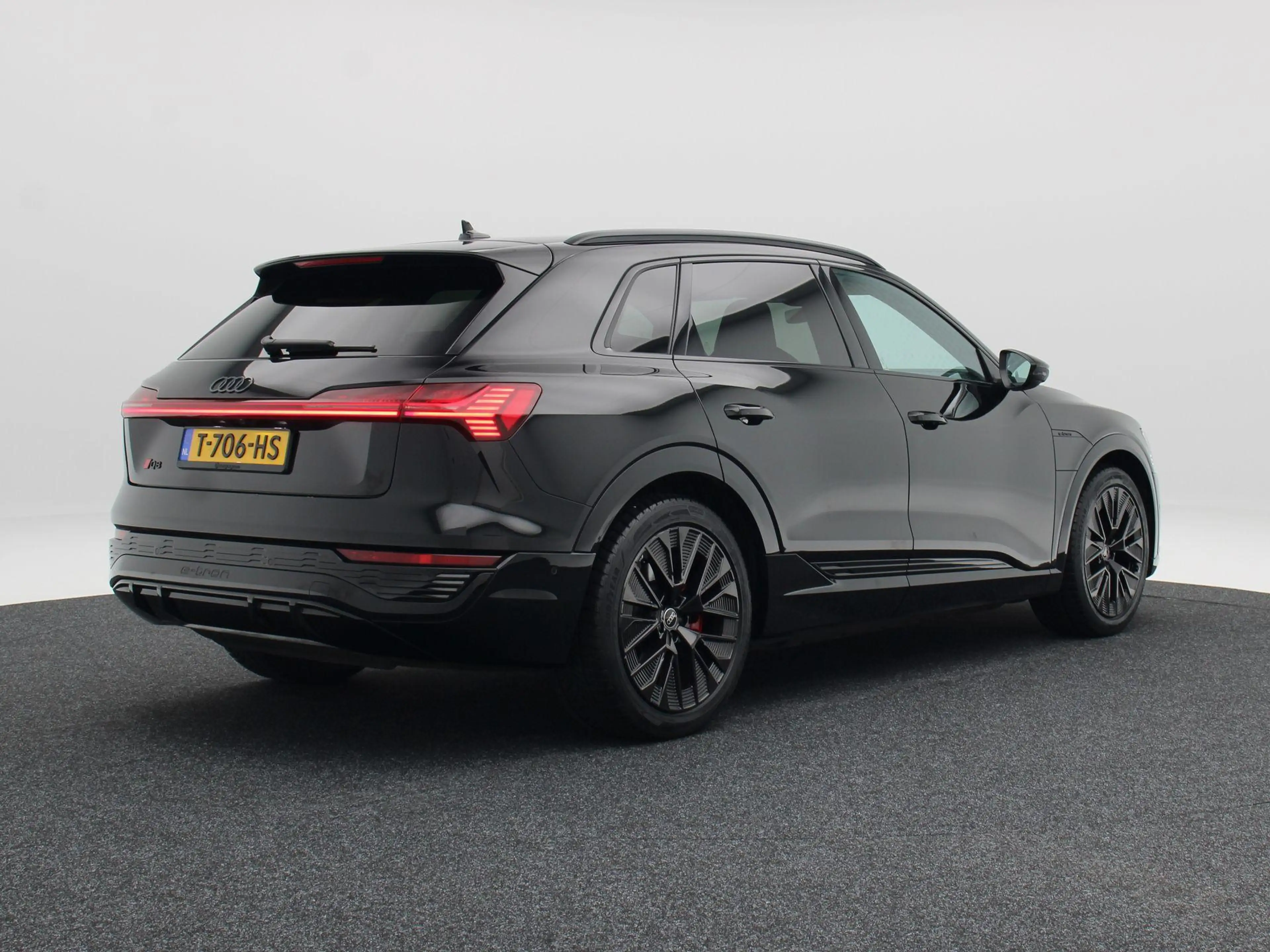 Audi Q8 e-tron 55 quattro S Edition 115 kWh 408 Pk | RS Stoelen | — photo 3