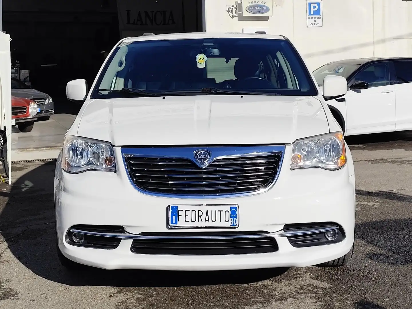 Lancia Voyager 2.8L Platinum 178cv auto Bianco - 2