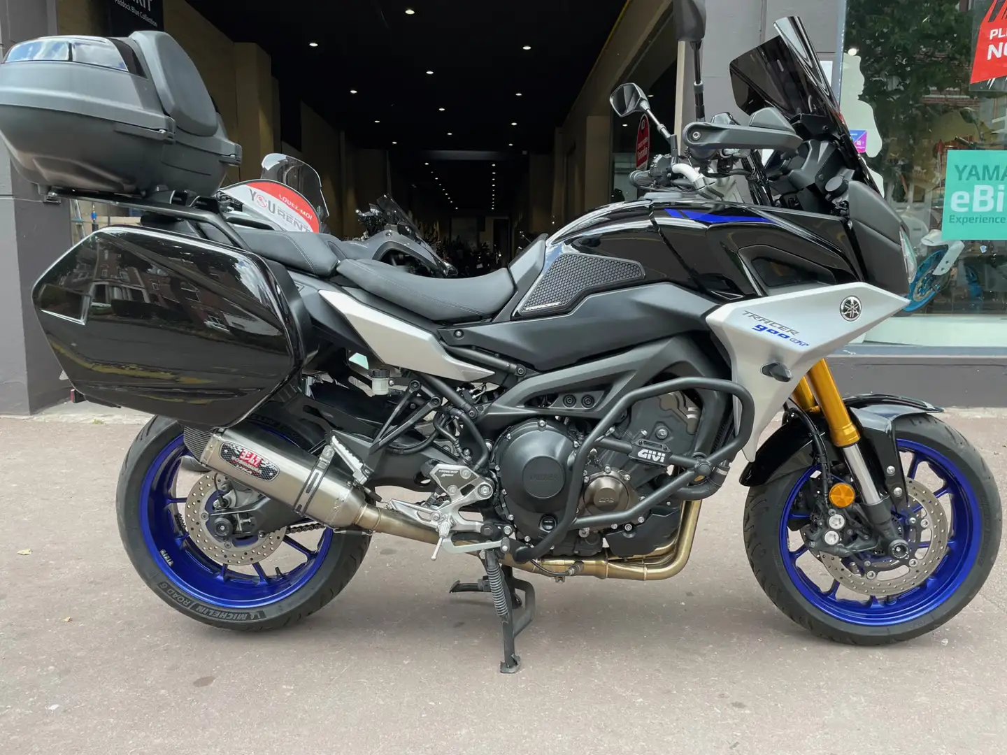 Yamaha Tracer 900 Noir - 1
