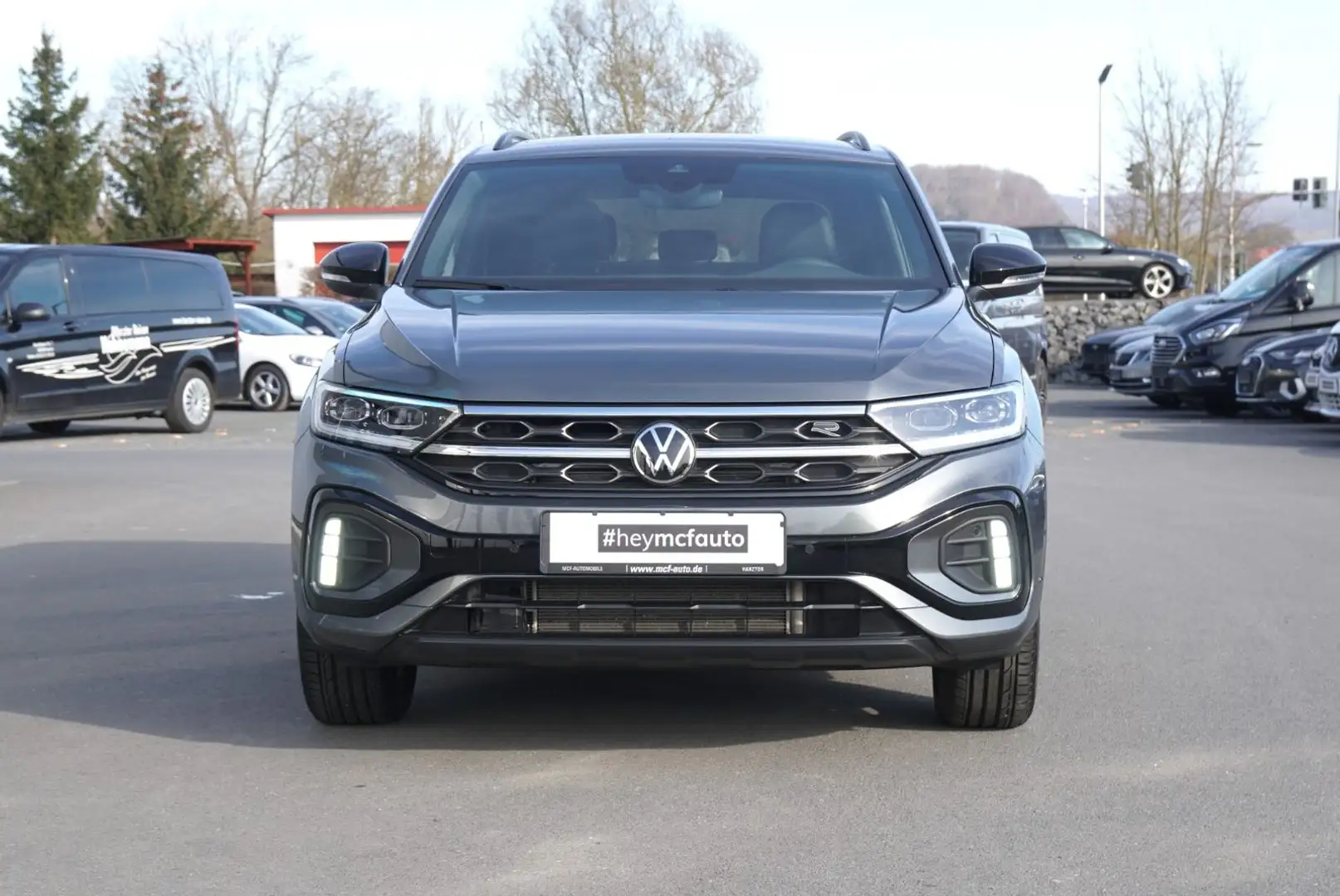 Volkswagen T-Roc 1.5 TSI DSG R-Line Black Style *IQ.DRIVE* Gris - 2