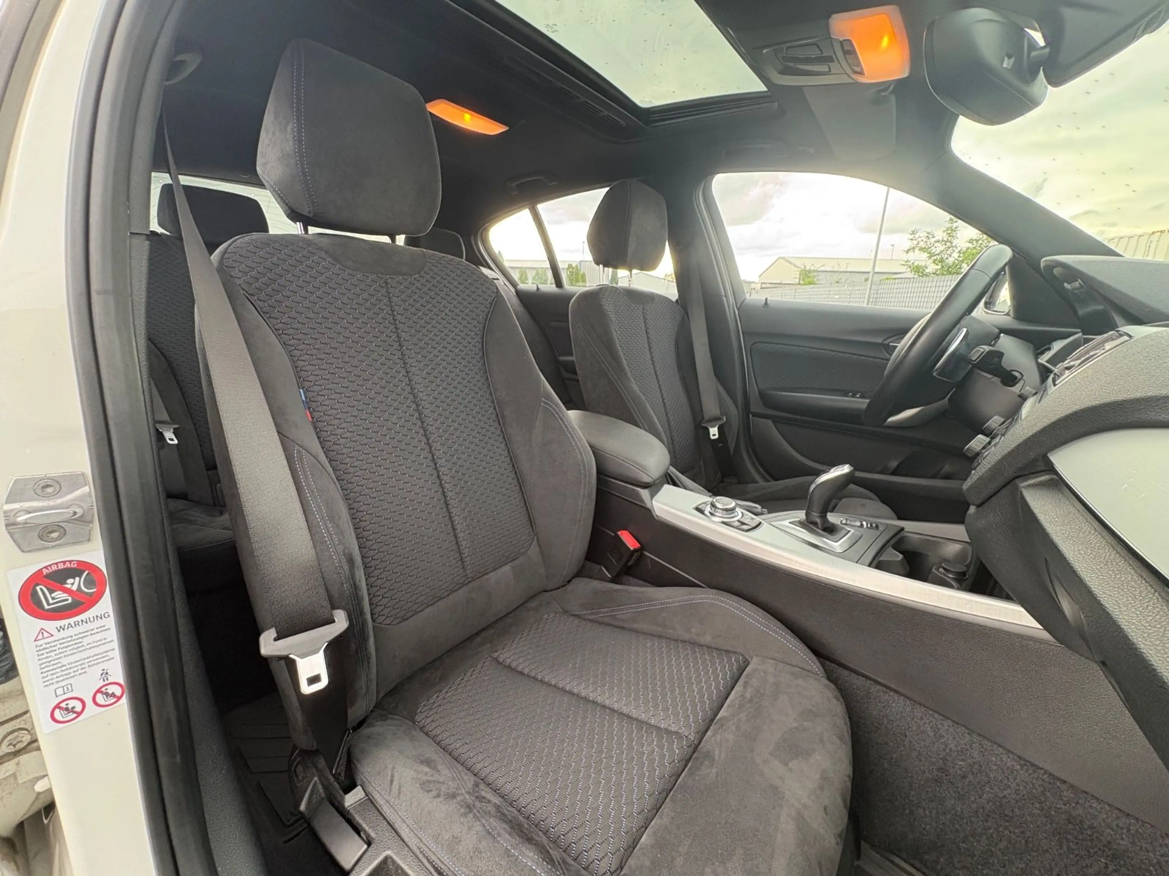 BMW 135 iX Schiebedach Alcantara Xenon noOPF — photo 10