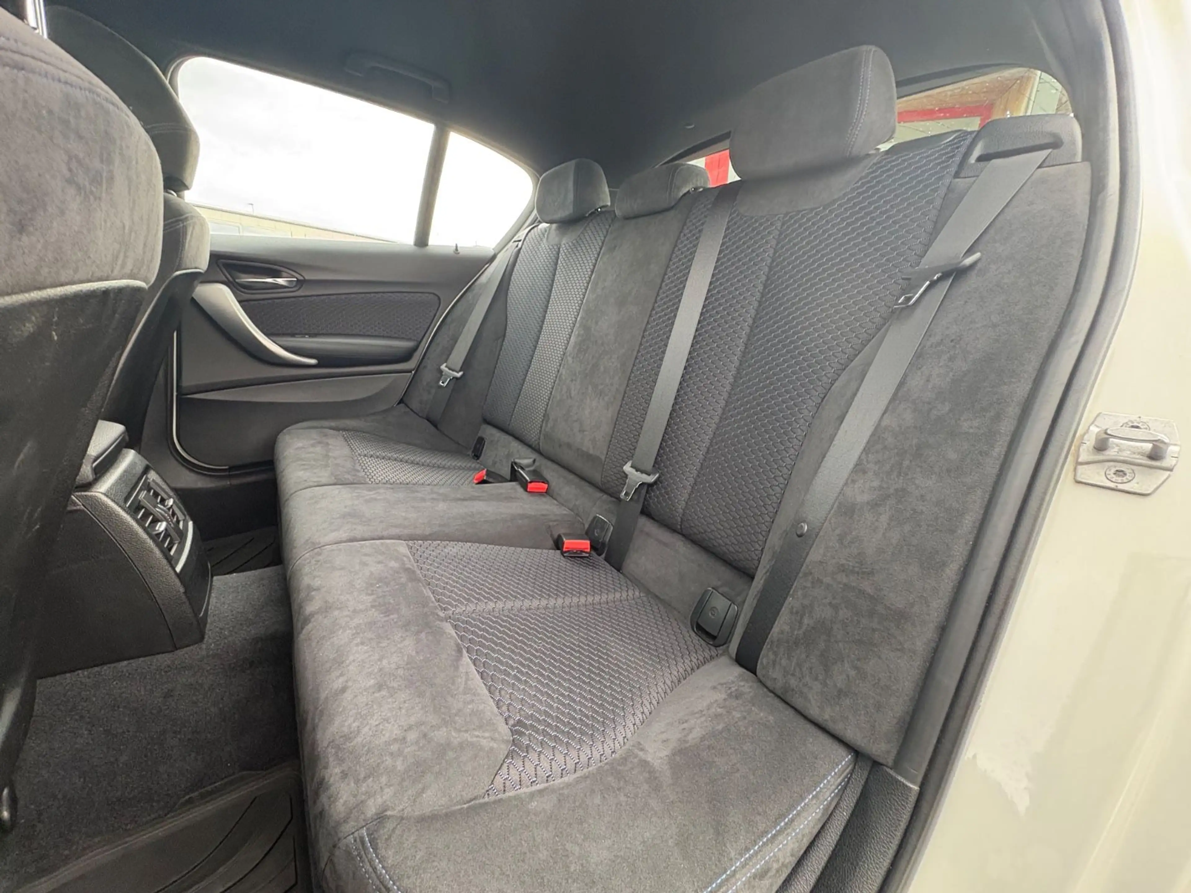 BMW 135 iX Schiebedach Alcantara Xenon noOPF — photo 11