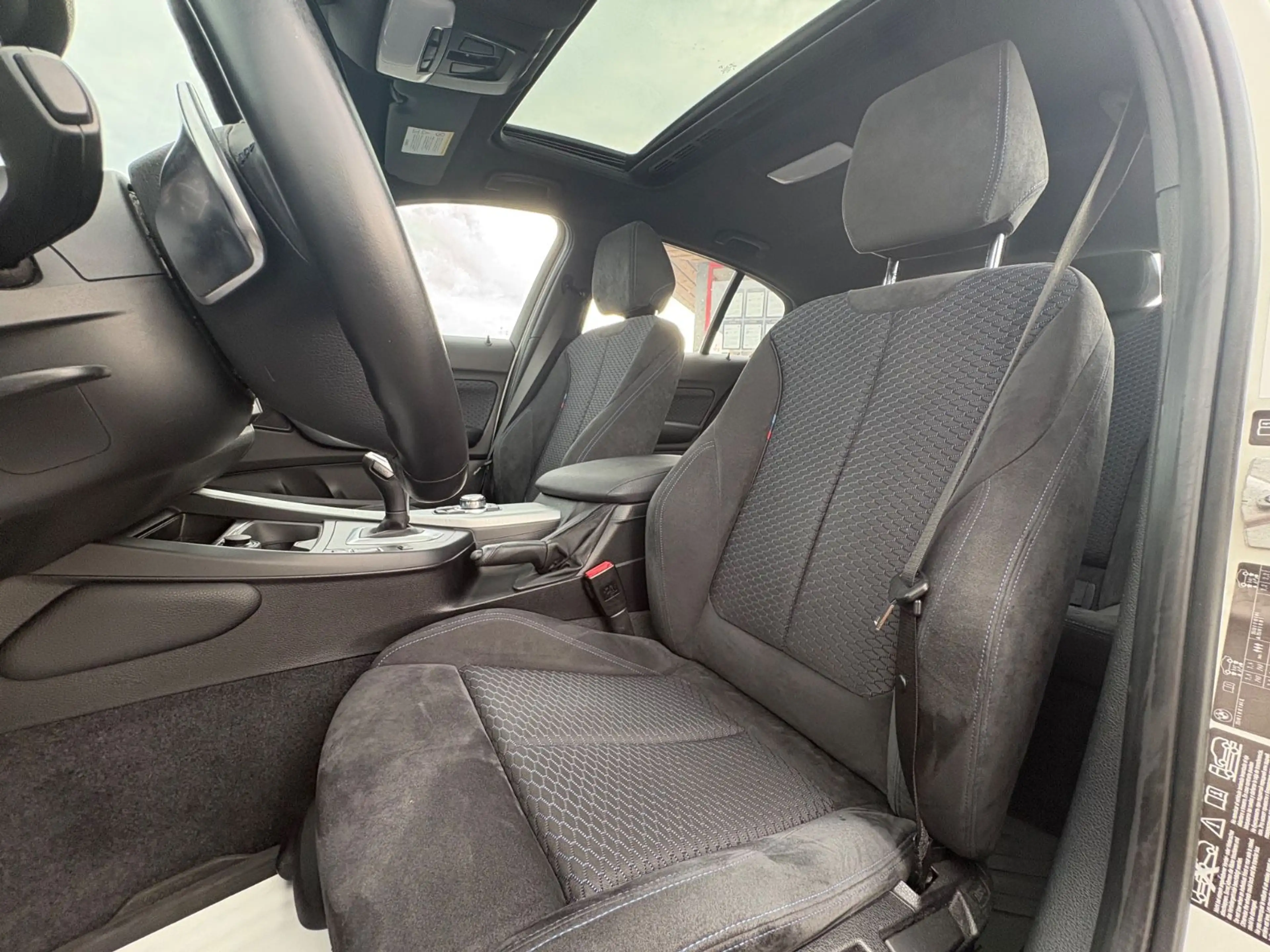 BMW 135 iX Schiebedach Alcantara Xenon noOPF — photo 9