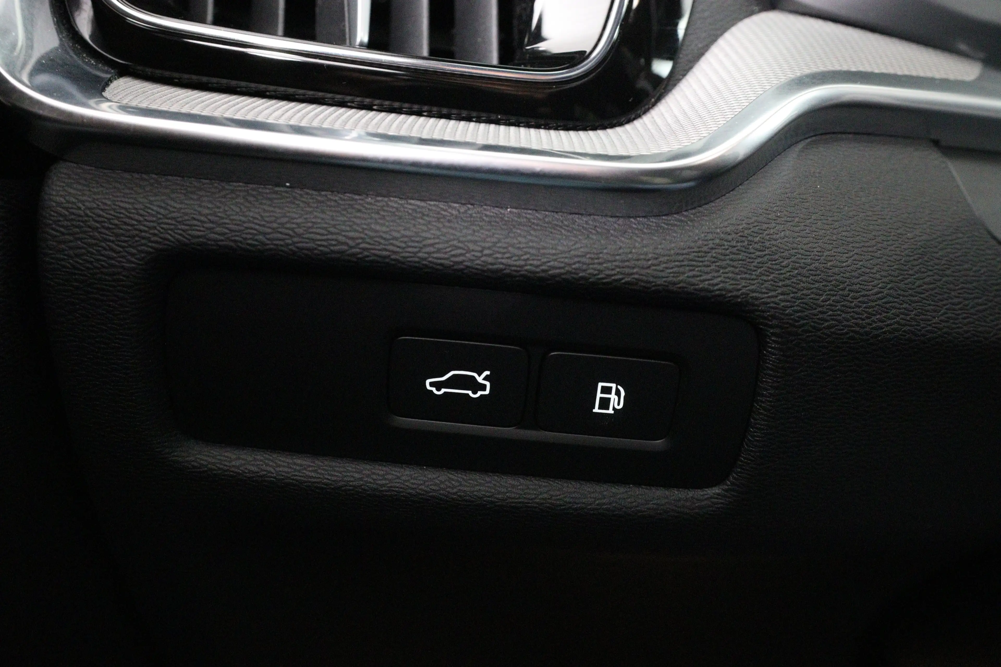 Volvo V60 2.0 T6 Plug-in hybrid AWD Plus Dark | Trekhaak Ele — photo 33