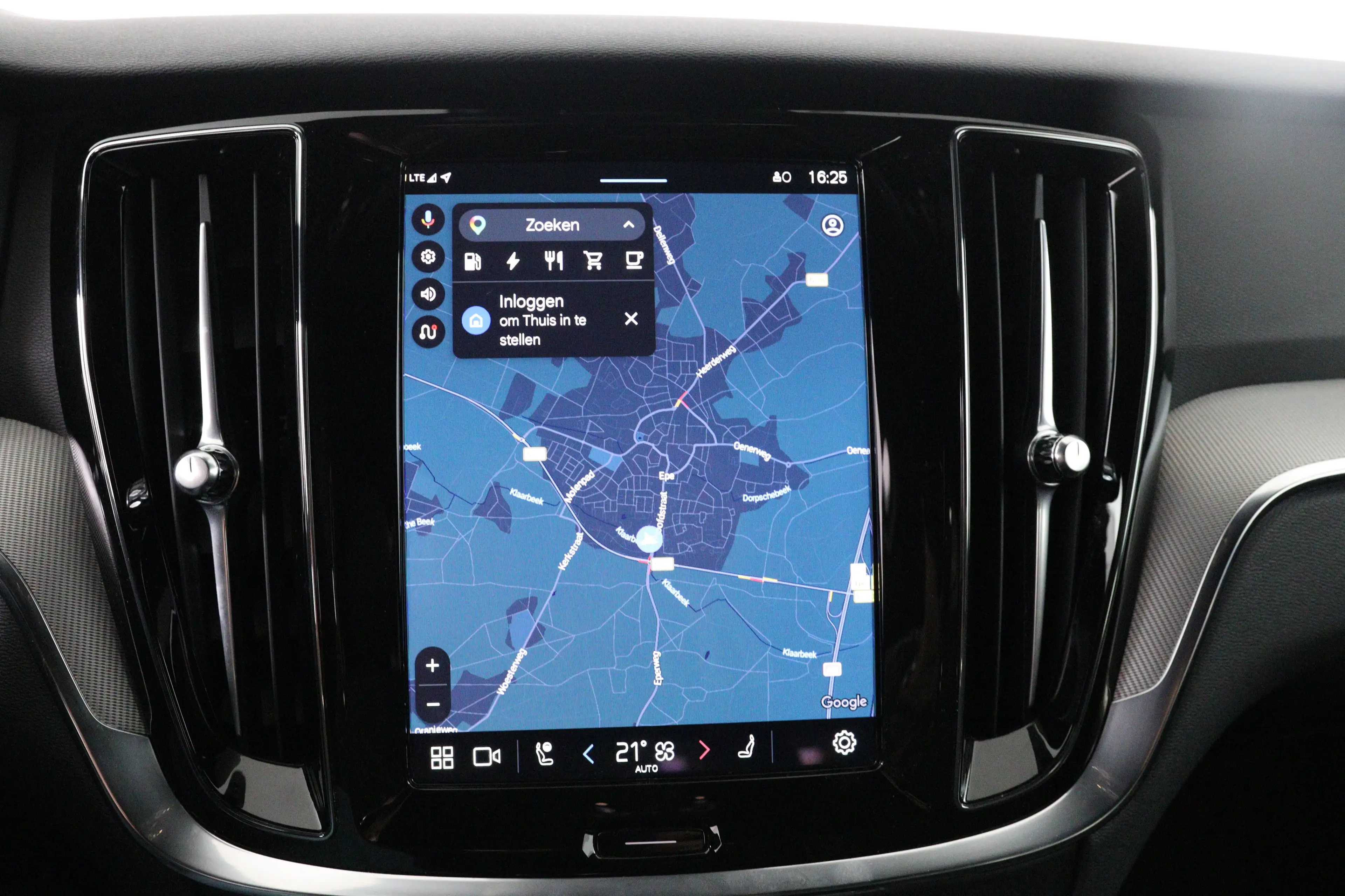 Volvo V60 2.0 T6 Plug-in hybrid AWD Plus Dark | Trekhaak Ele — photo 14