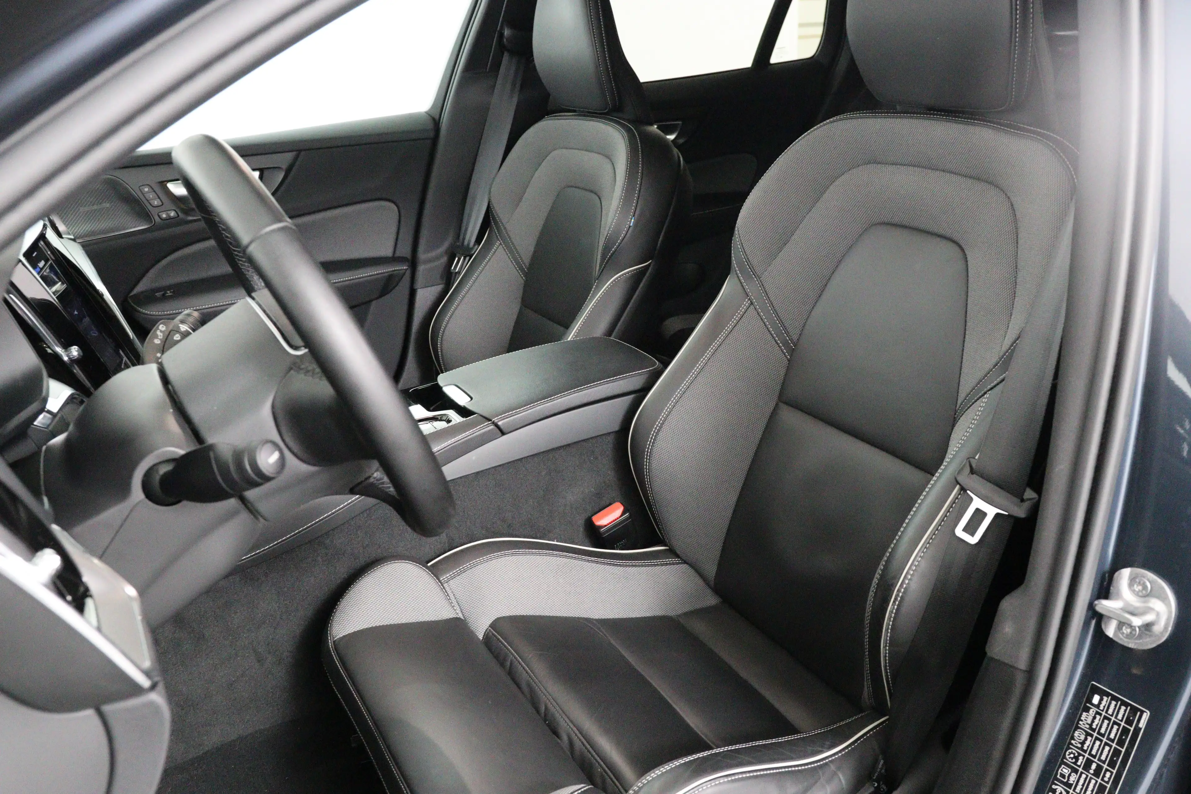Volvo V60 2.0 T6 Plug-in hybrid AWD Plus Dark | Trekhaak Ele — photo 20