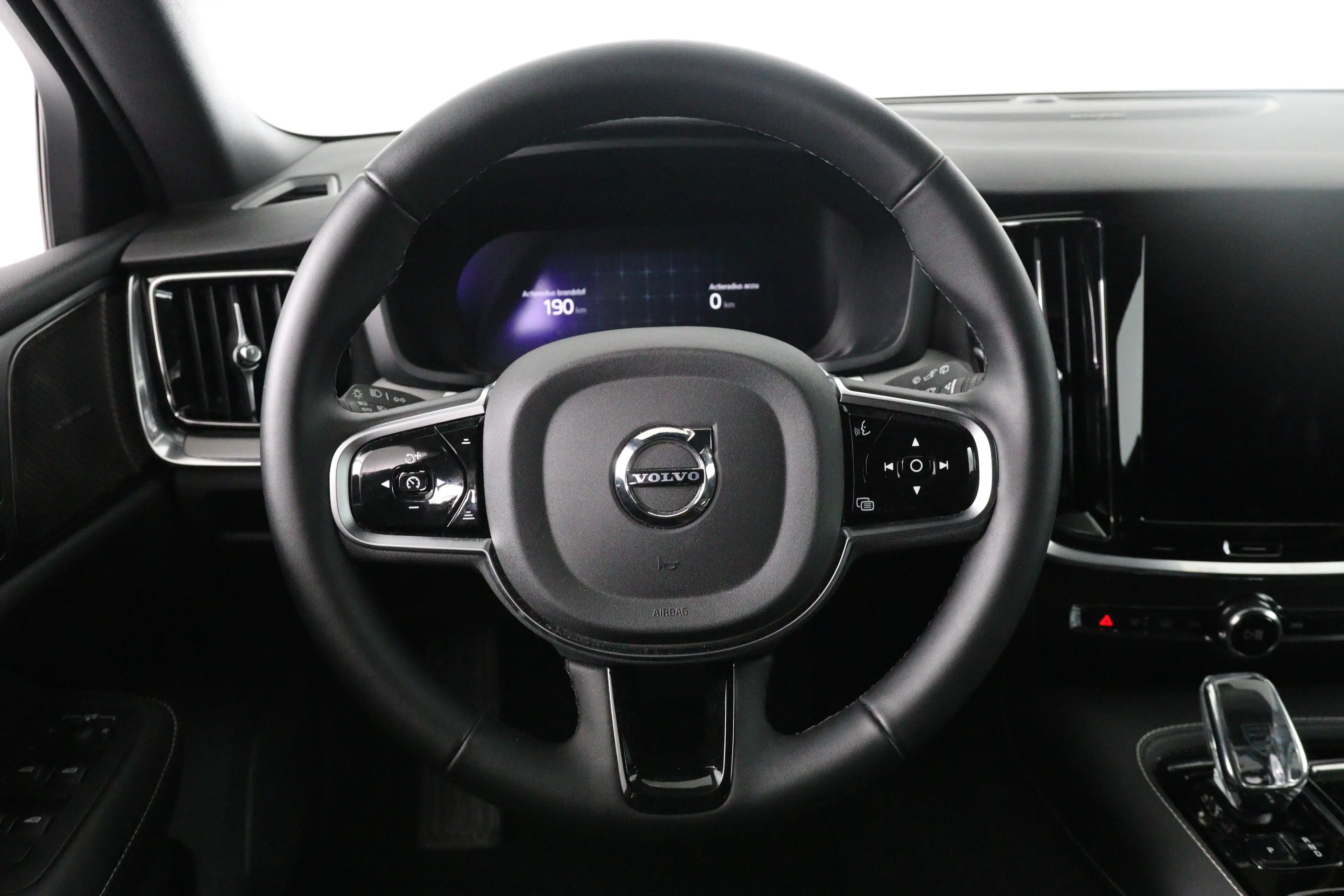 Volvo V60 2.0 T6 Plug-in hybrid AWD Plus Dark | Trekhaak Ele — photo 31