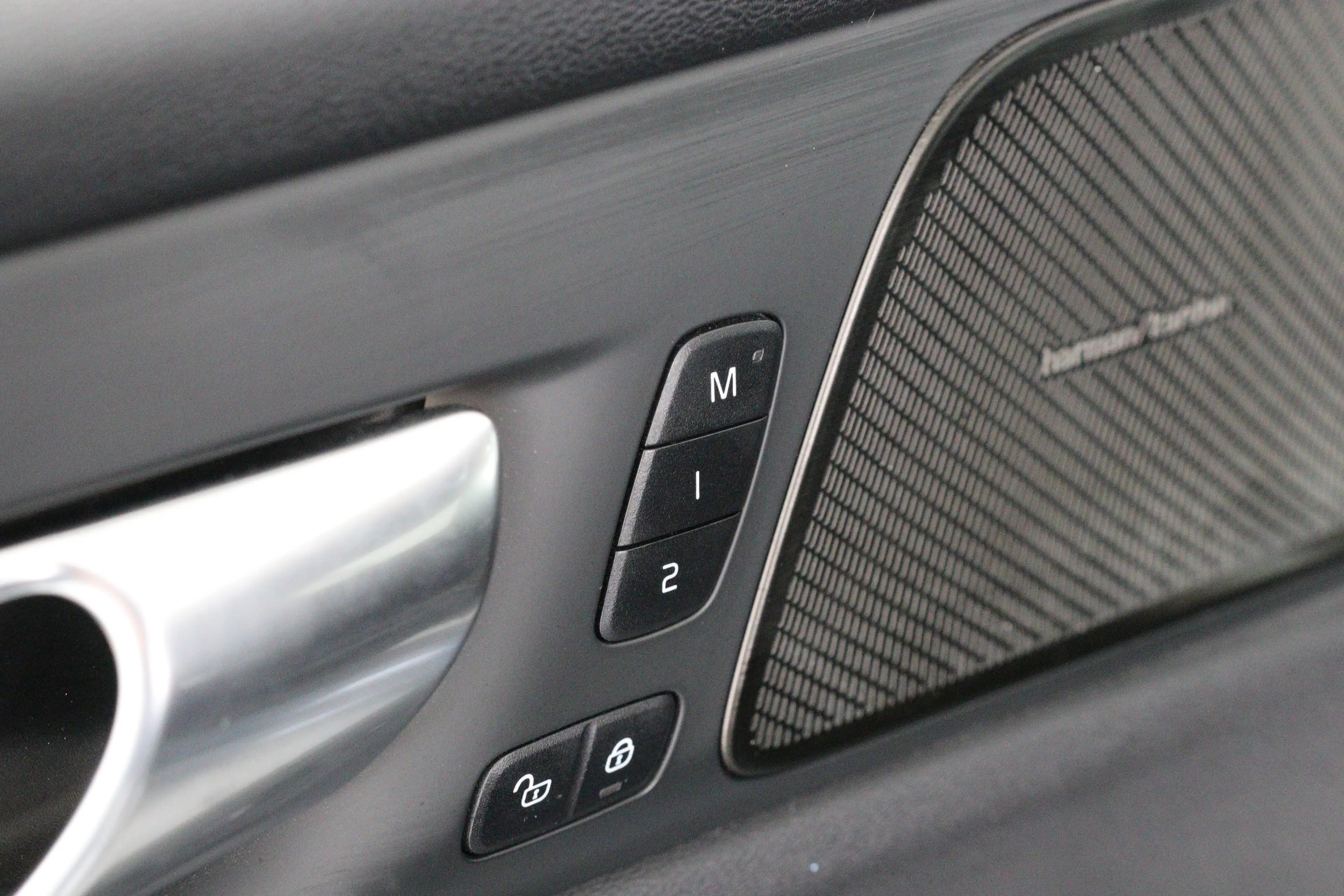 Volvo V60 2.0 T6 Plug-in hybrid AWD Plus Dark | Trekhaak Ele — photo 19