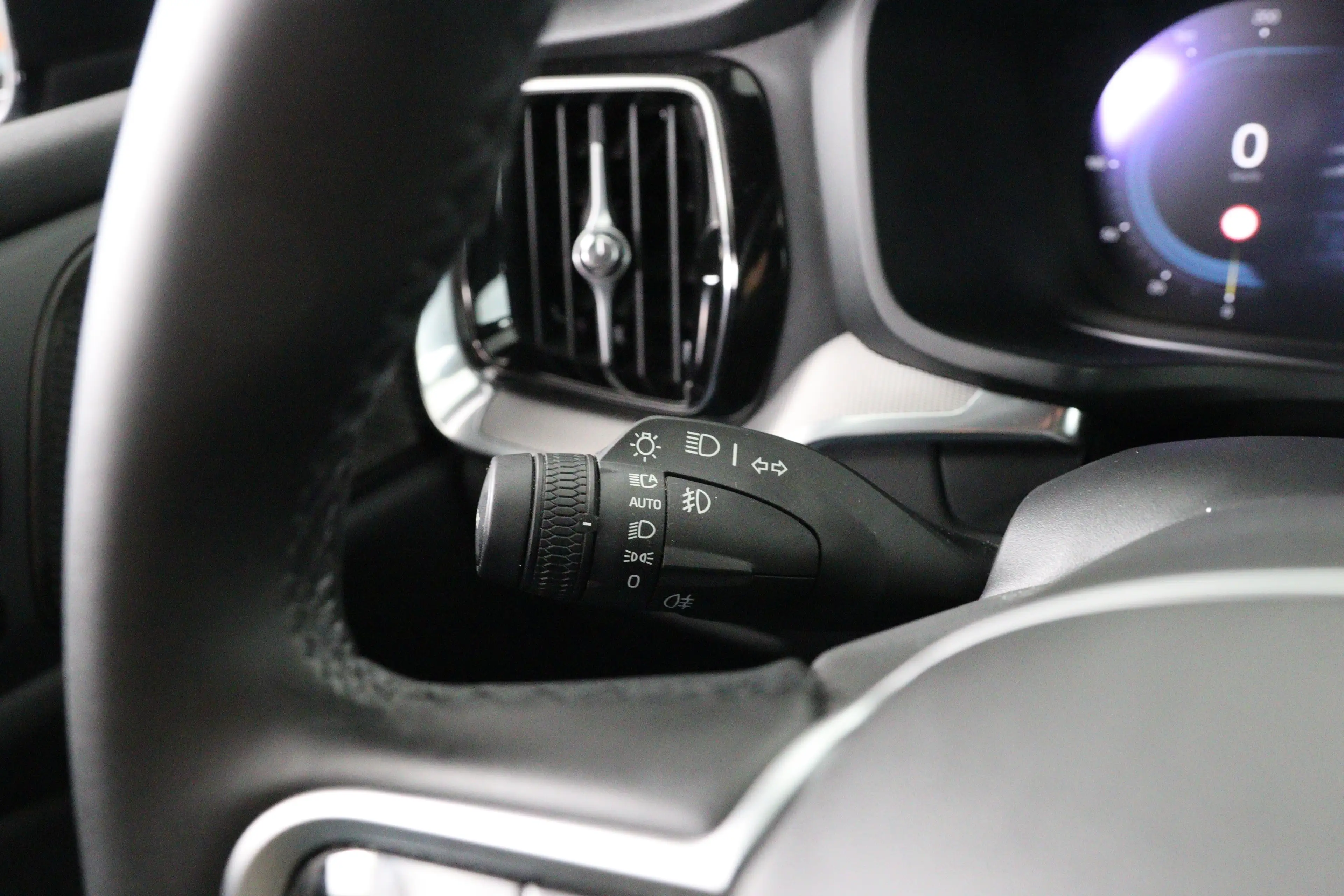 Volvo V60 2.0 T6 Plug-in hybrid AWD Plus Dark | Trekhaak Ele — photo 36