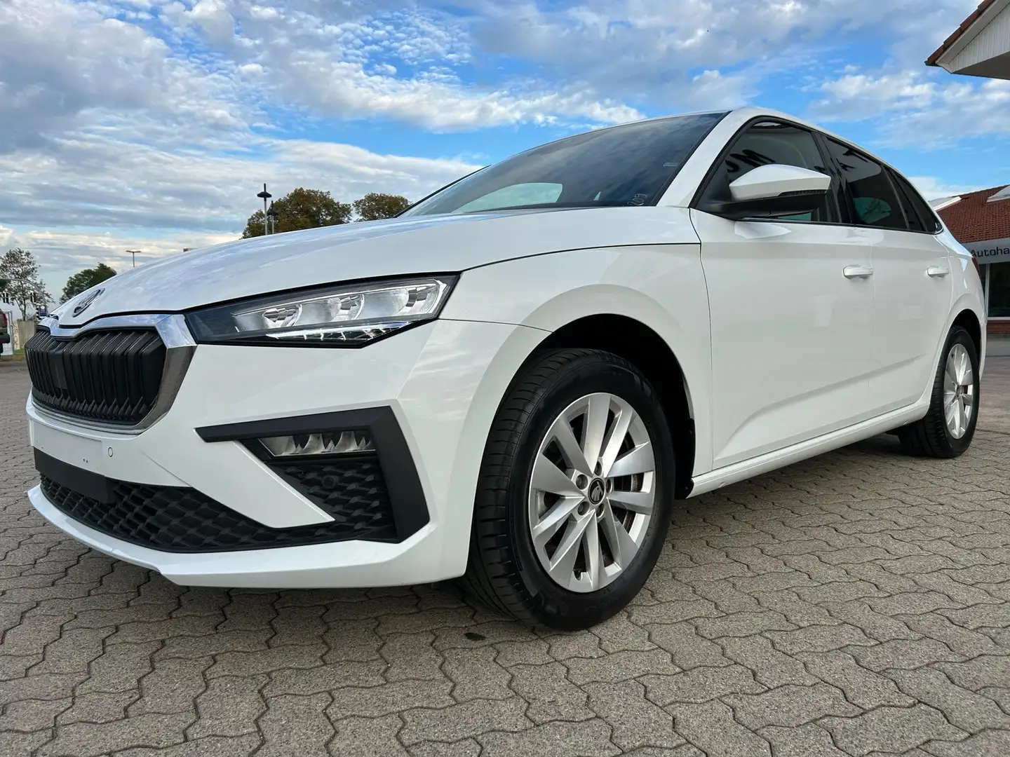 Skoda Scala Selection 1.0 TSI / 4 J. Garantie 85 kW (116 PS... Weiß - 1