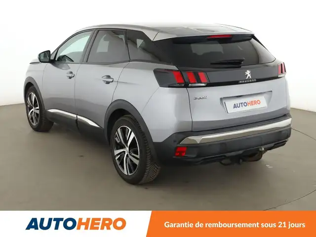 Peugeot 3008 view 4