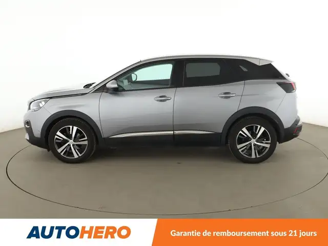 Peugeot 3008 view 3