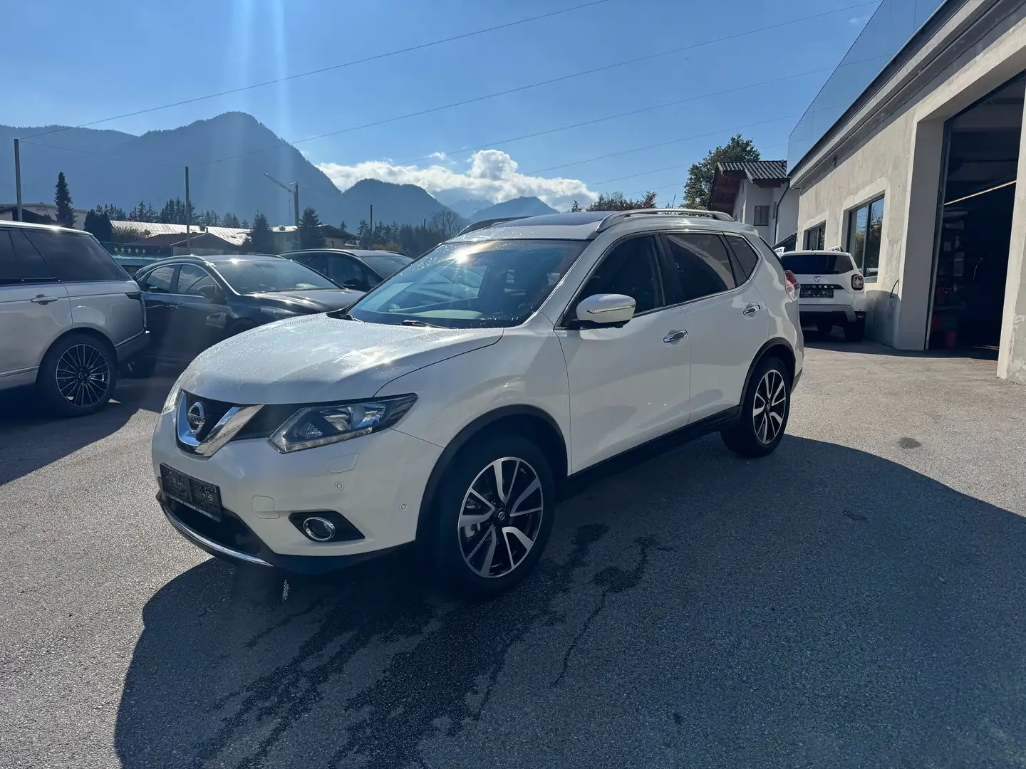 Nissan X-Trail 7 Sitzer 4x4 Weiß - 1