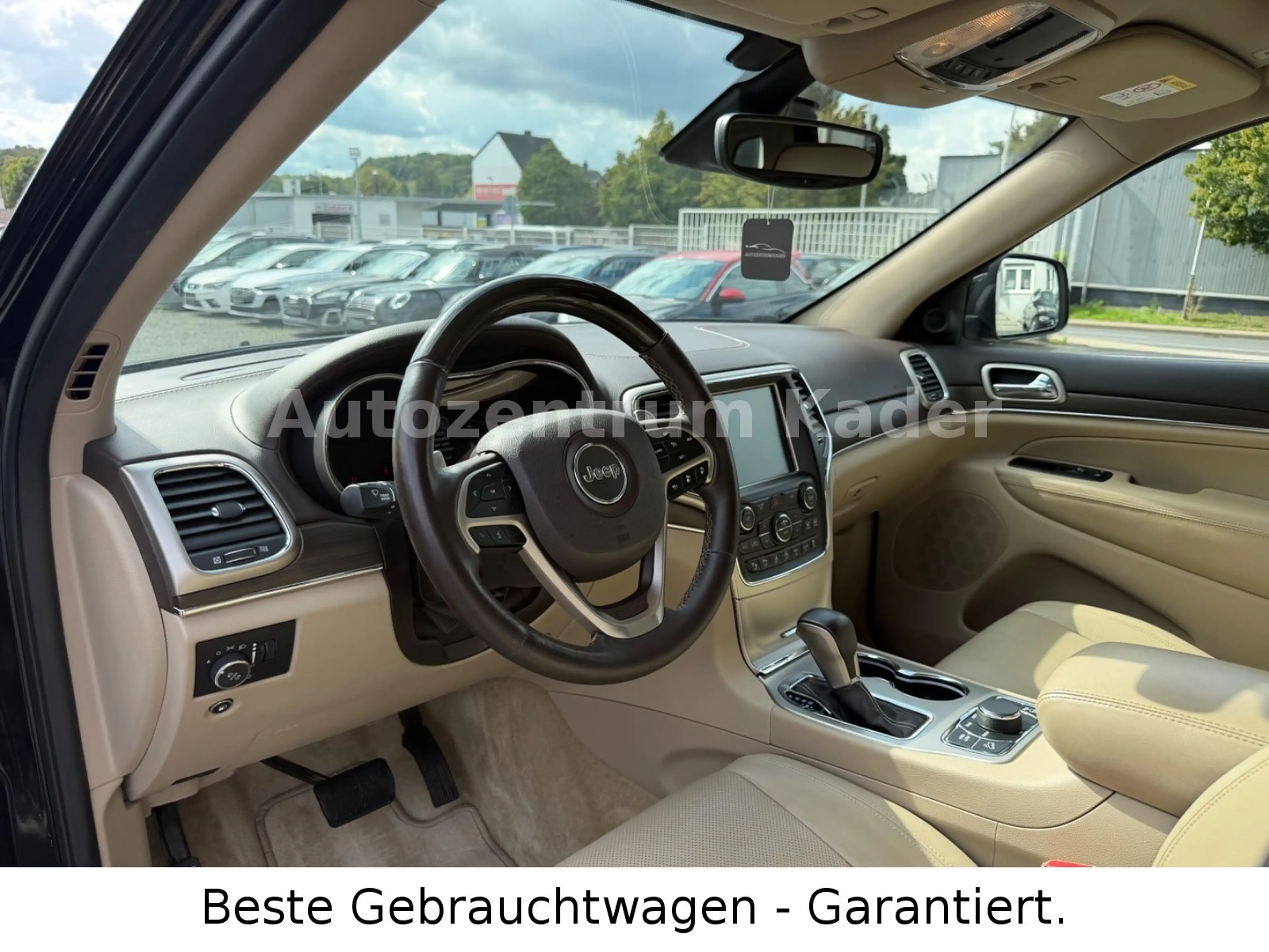 Jeep Grand Cherokee 3.0 CRD V6 Overland*StandHZ*Pano* — photo 11