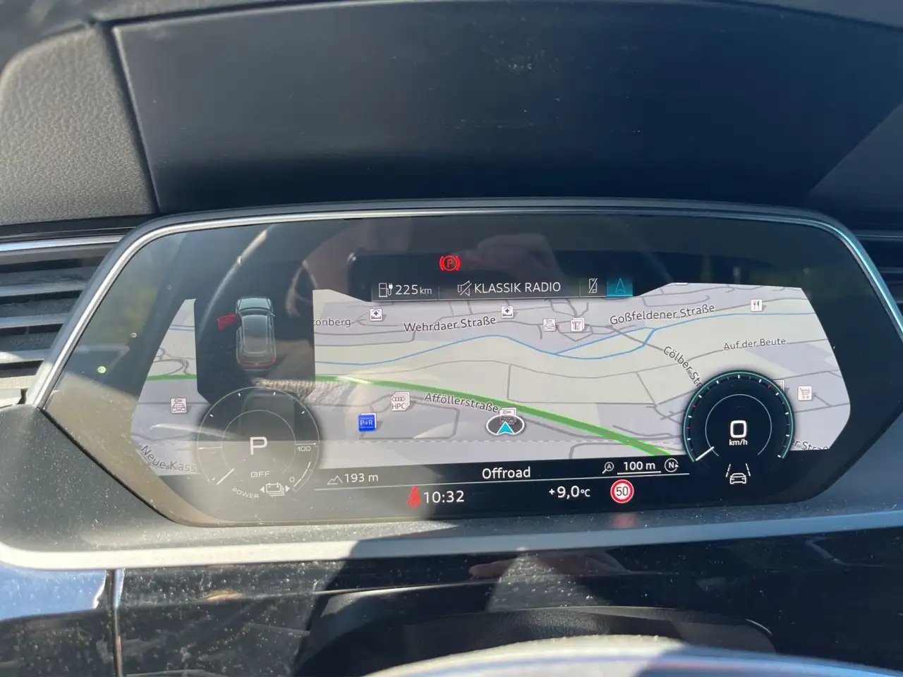 Audi Q8 e-tron Advanced 50 quattro 250 kW 11