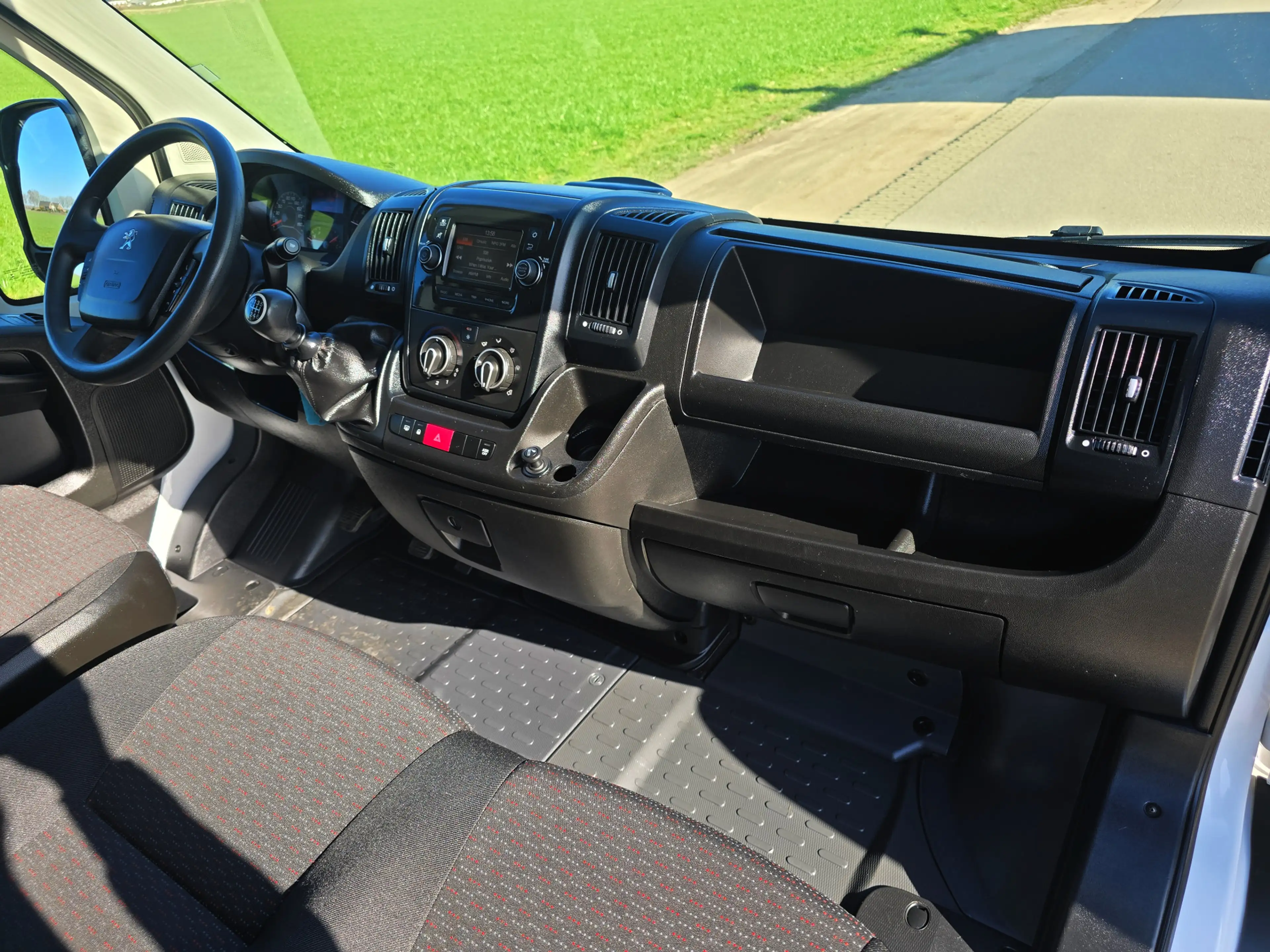 Peugeot Boxer 435 2.2 BlueHDi L4H3 - 165 Pk - Euro 6 - ParkeerCa — photo 14