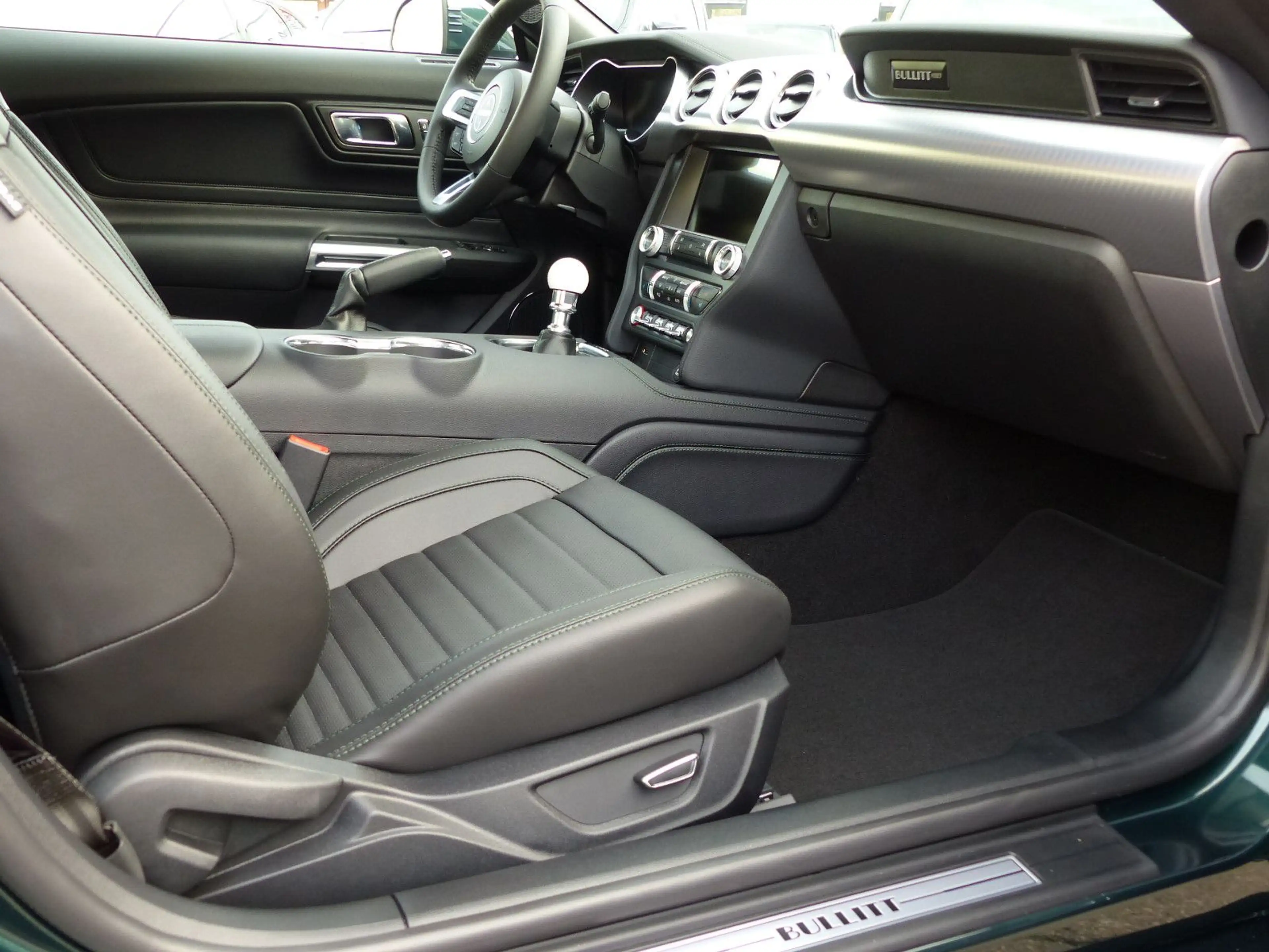 Ford Mustang 5.0 Bullitt Unfallfrei 2.Hd TRAUMZUSTAND — photo 11