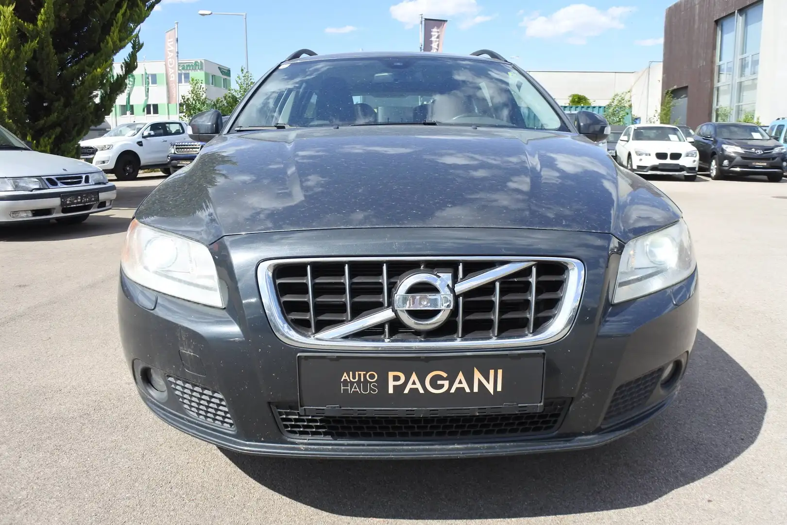 Volvo V70 V70 Momentum Geartronic Aut. Grau - 2