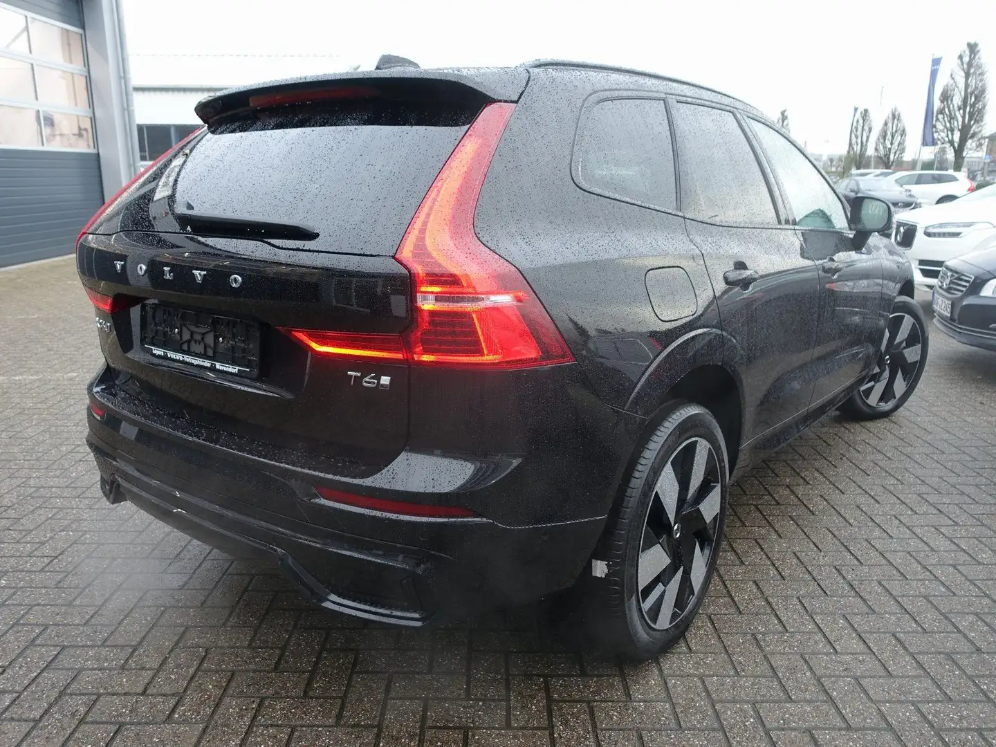 Volvo XC60 Plus T6 AWD Plug-in/Pano/H&K/360°/FourC/BLS - 2