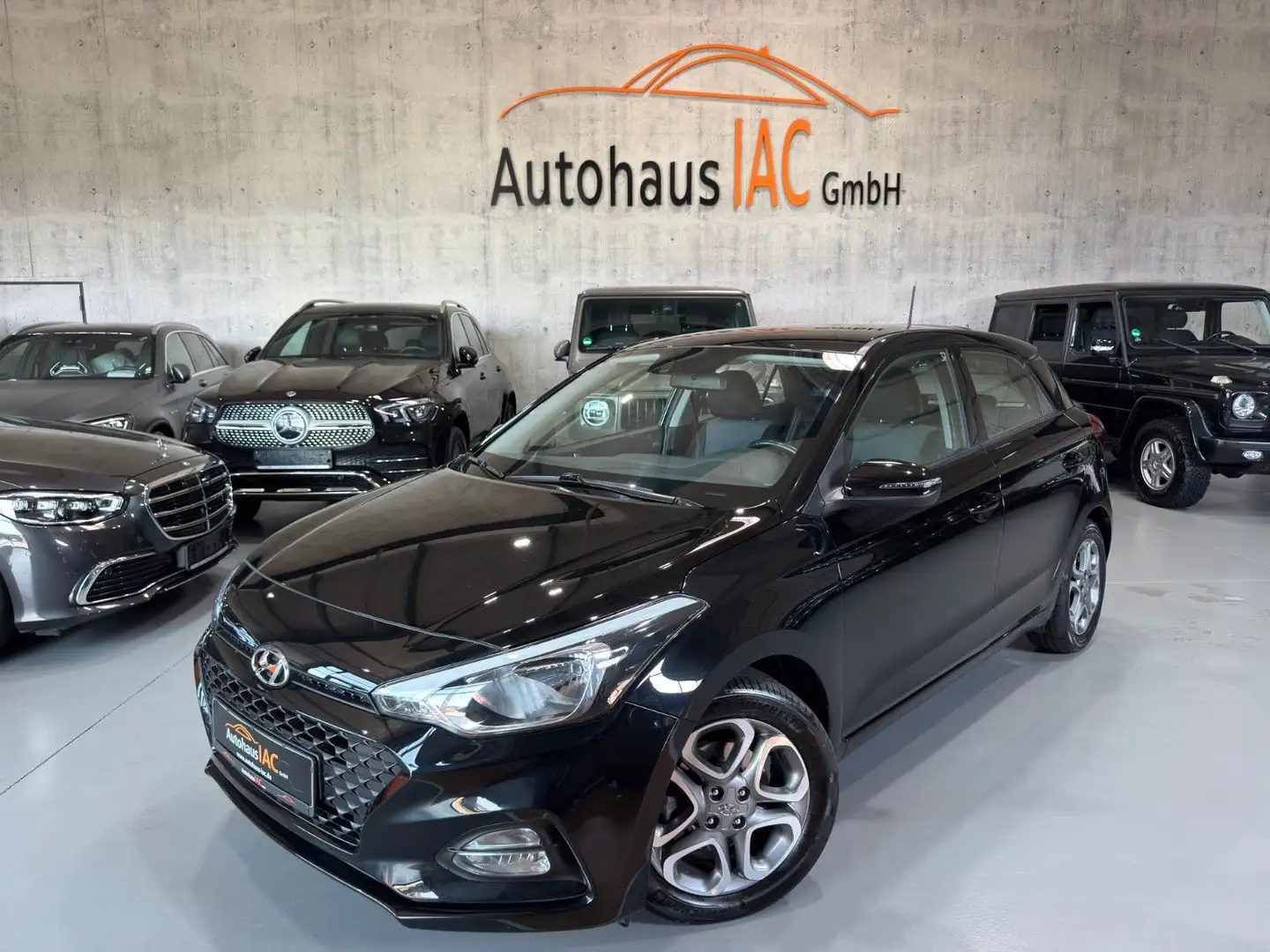 Hyundai i20 Trend/APPLE-CARPLAY/RFK/TOUCH/SHZ/LENKRADH/ Noir - 1