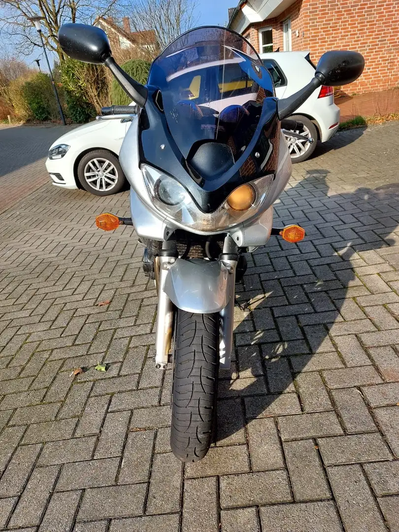Suzuki Bandit 1200 Stříbrná - 2