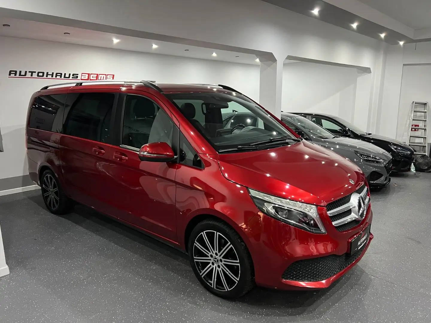 Mercedes-Benz V 220 EDITION*LED*NAVI*PANO*R-KAM*STHZ*LEDER* Rojo - 2