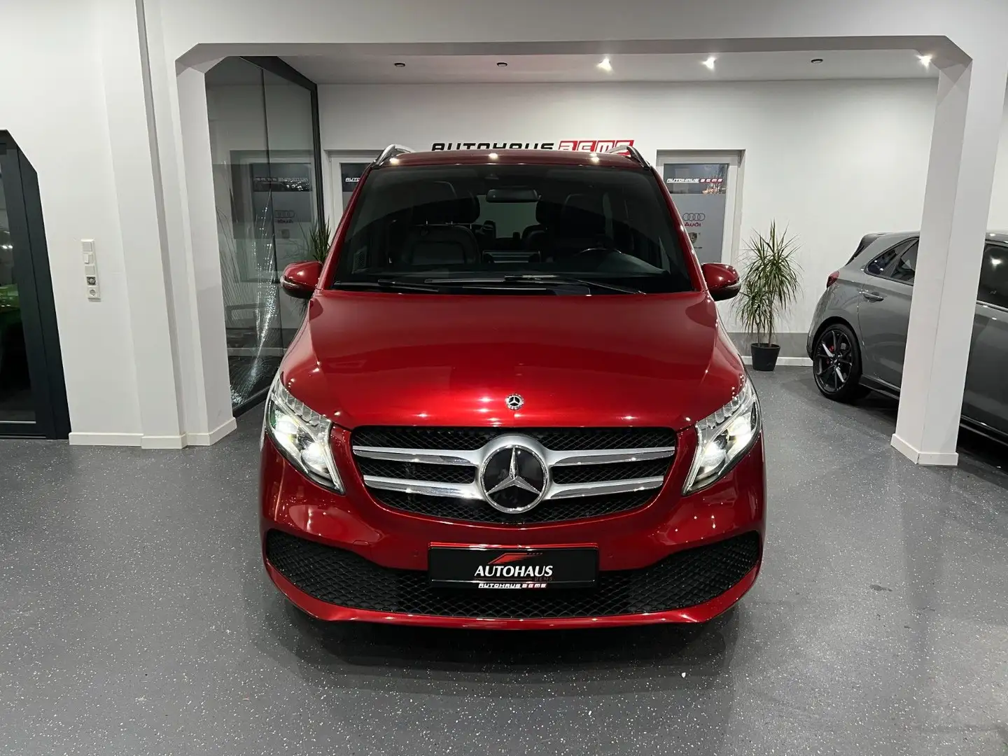 Mercedes-Benz V 220 EDITION*LED*NAVI*PANO*R-KAM*STHZ*LEDER* Rojo - 1