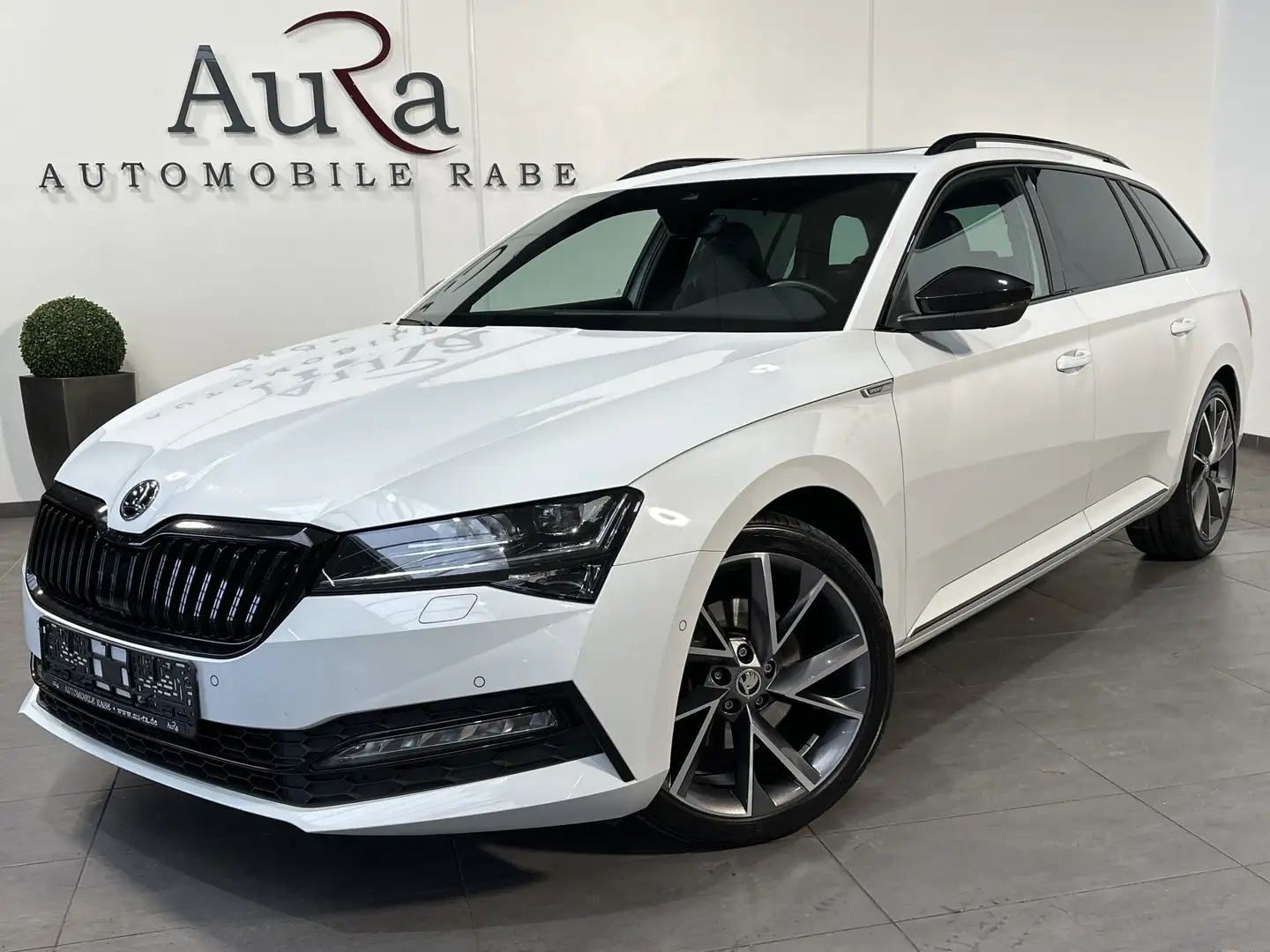 Skoda Superb Combi Sportline 4x4 NAV+LED+PANO+360°+PLA Blanc - 2