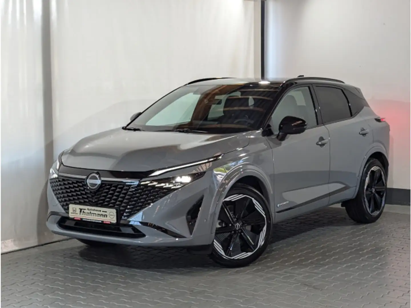 Nissan Qashqai 1.5 VC-T e-Power N-DESIGN Grau - 2