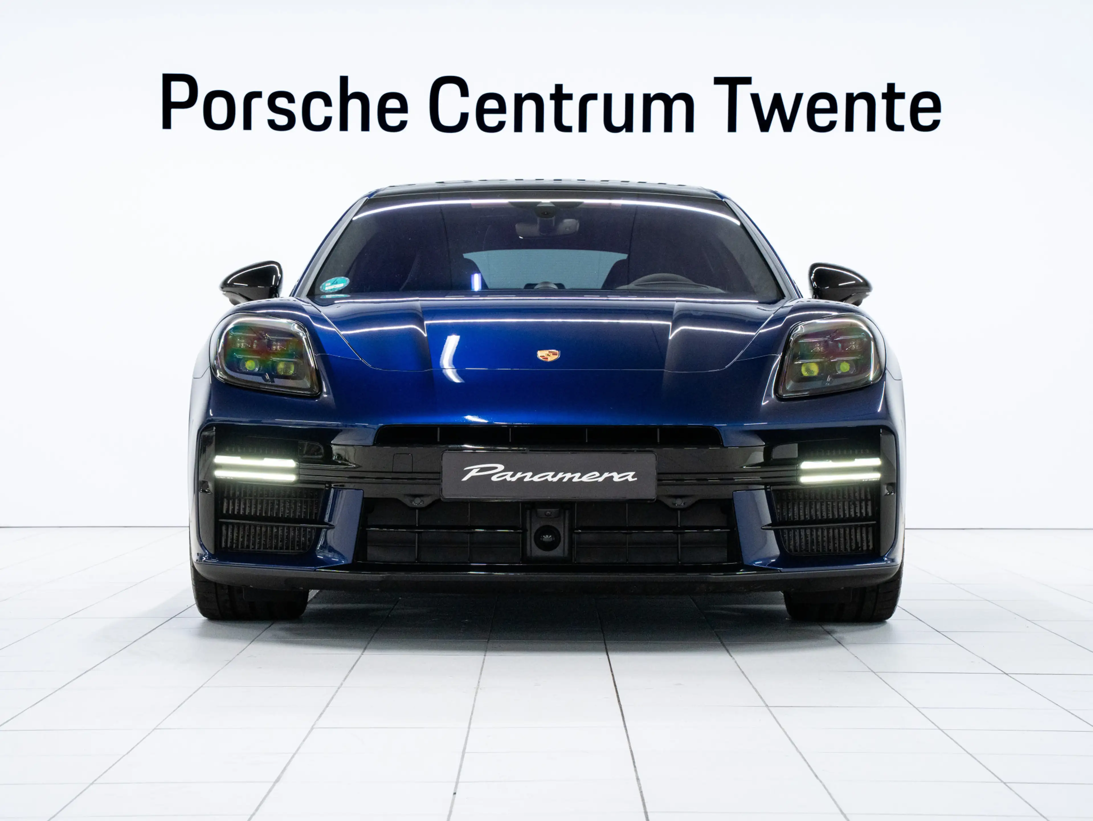 Porsche Panamera 4S E-Hybrid — photo 2