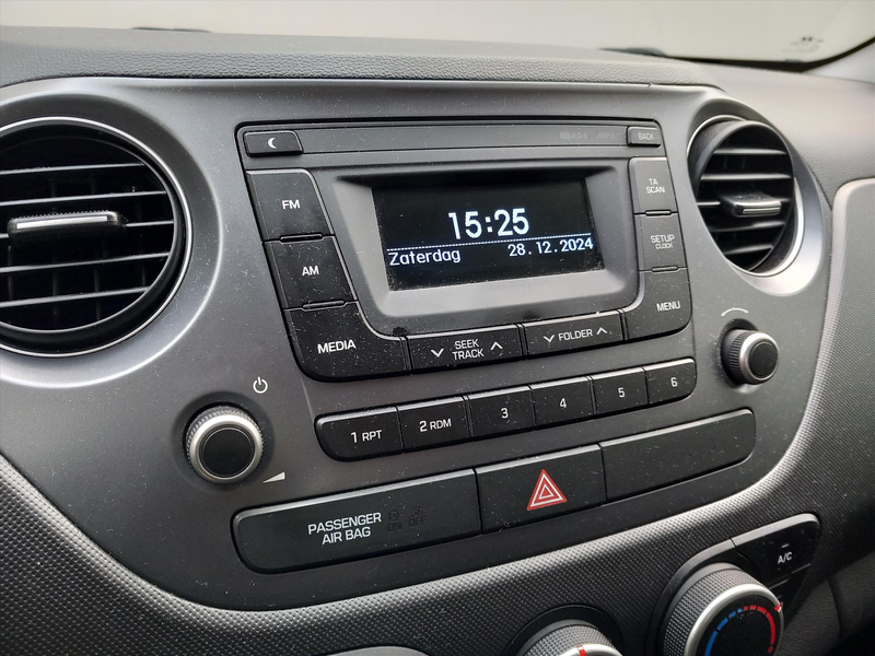 Hyundai i10 1.0i 66pk Blue Comfort | Airco | — photo 16