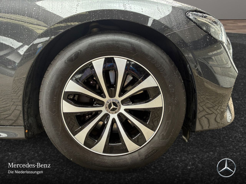 Mercedes-Benz E 220 d T Avantgarde WideScreen Distr. LED AHK PTS — photo 6