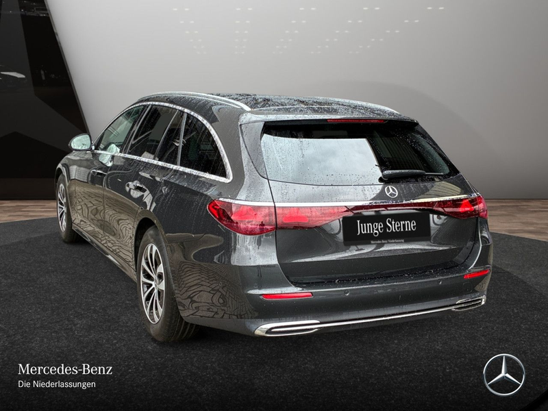 Mercedes-Benz E 220 d T Avantgarde WideScreen Distr. LED AHK PTS — photo 10