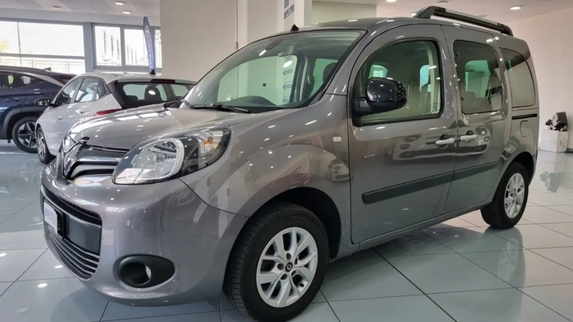 Renault Kangoo Blue dCi 8V 115CV 5 porte Limited Gris - 1