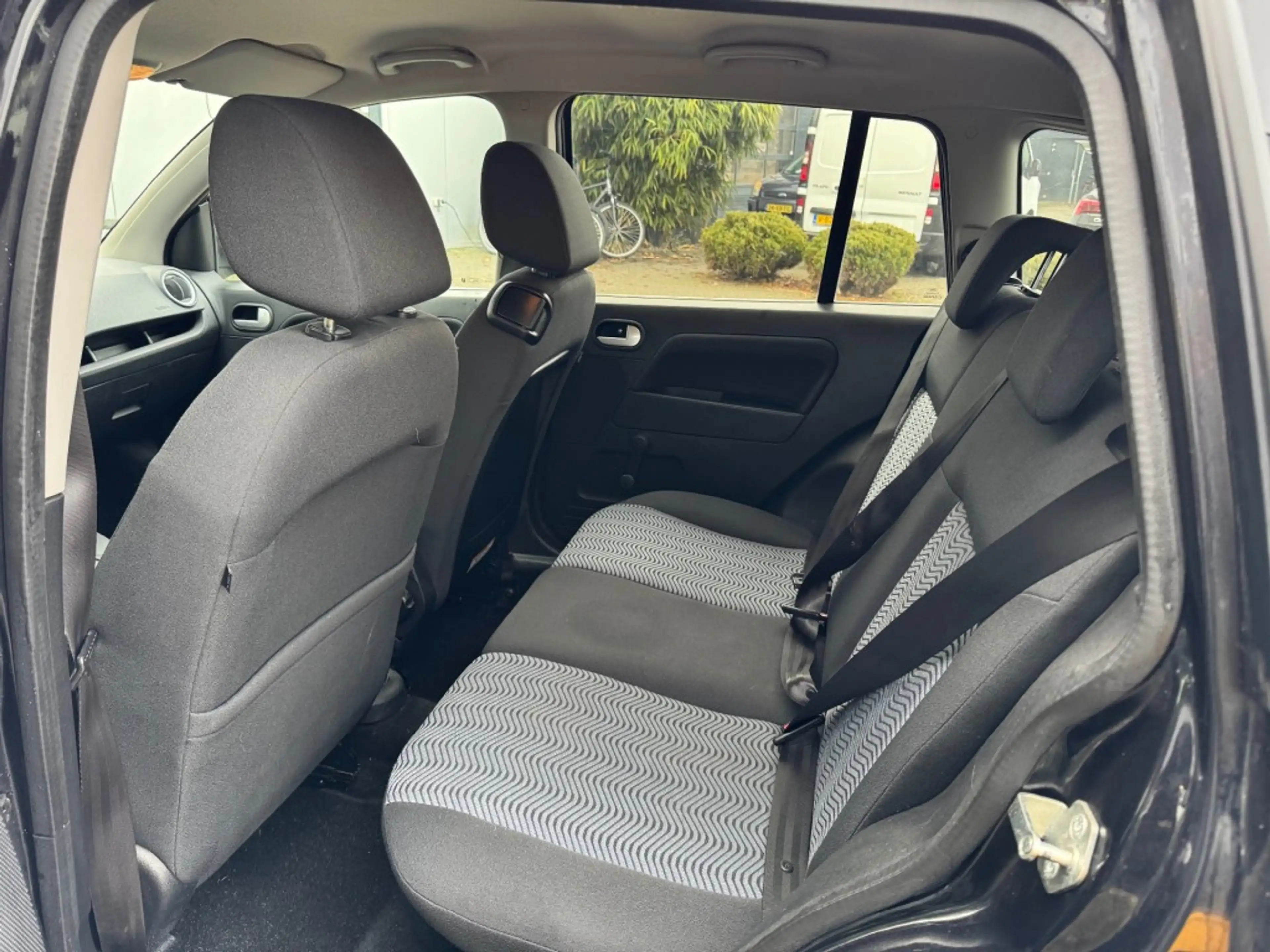 Ford Fusion 1.6-16V Futara - elec. ramen - trekhaak - all seas — photo 12