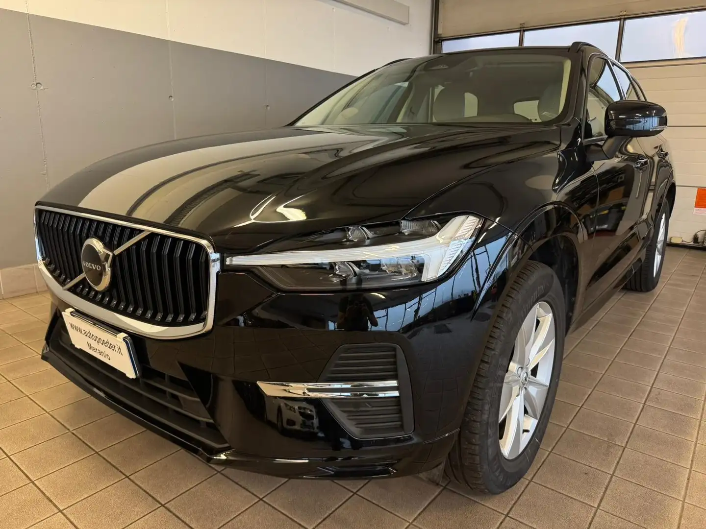 Volvo XC60 XC60 B4 (d) AWD automatico Ultimate Dark Nero - 1